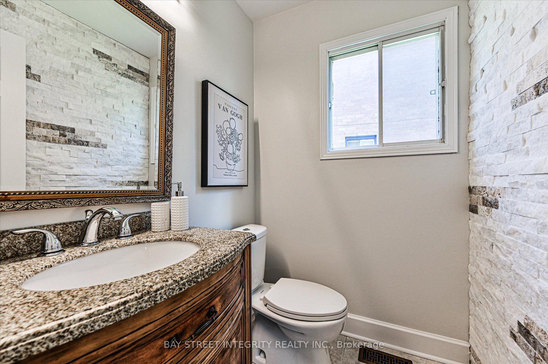 Photo 15 of 27 Samantha Circle, Richmond Hill, Doncrest — HOMEH
