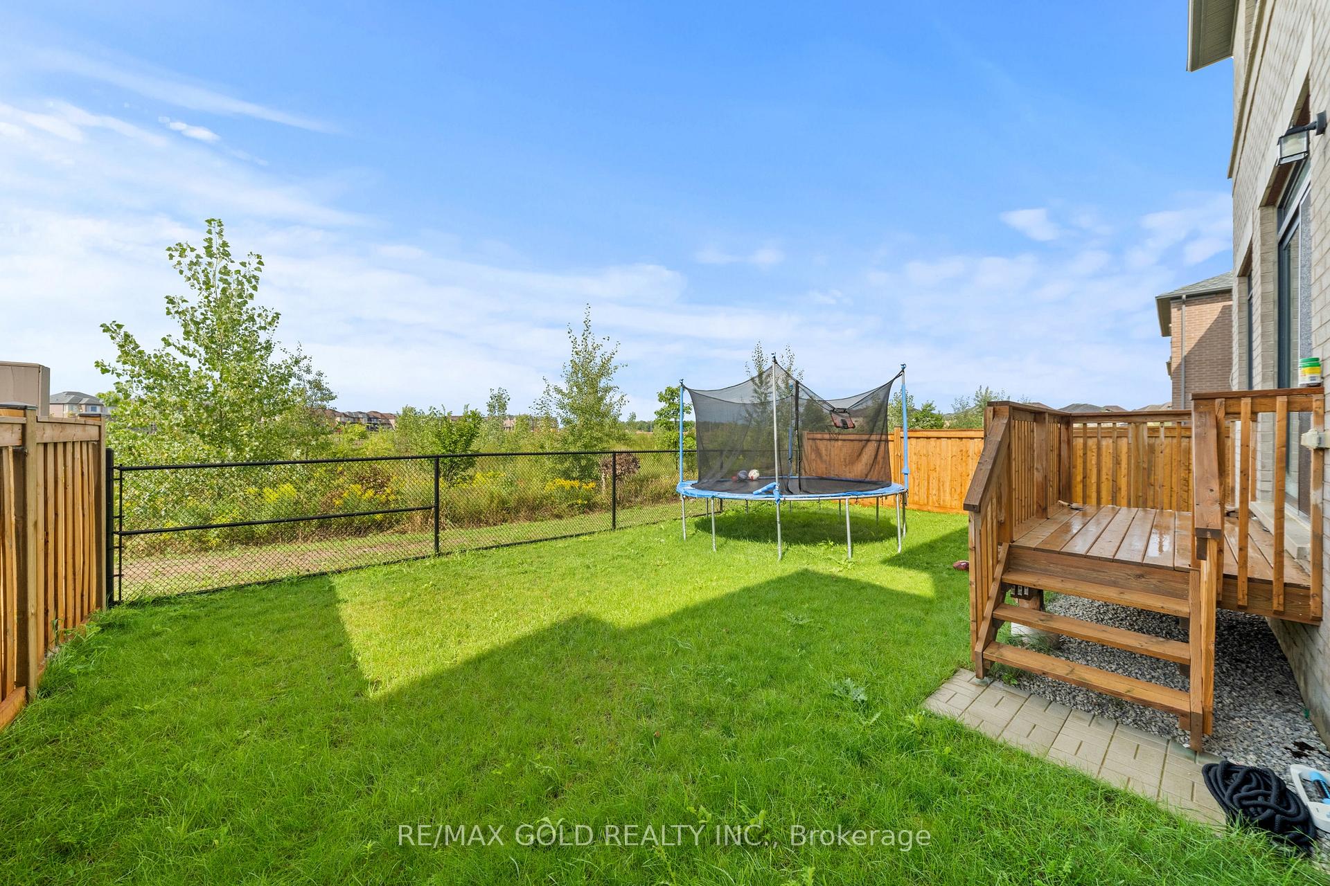 Photo 46 of 4 Madawaska Road, Caledon, Rural Caledon — HOMEH