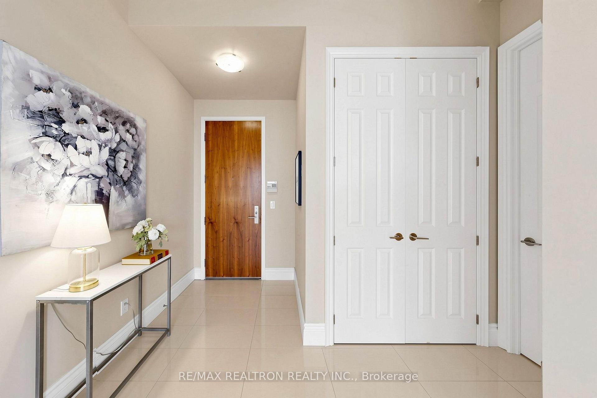 Photo 8 of Unit UPH3, 39 Galleria Parkway, Markham, Commerce Valley — HOMEH