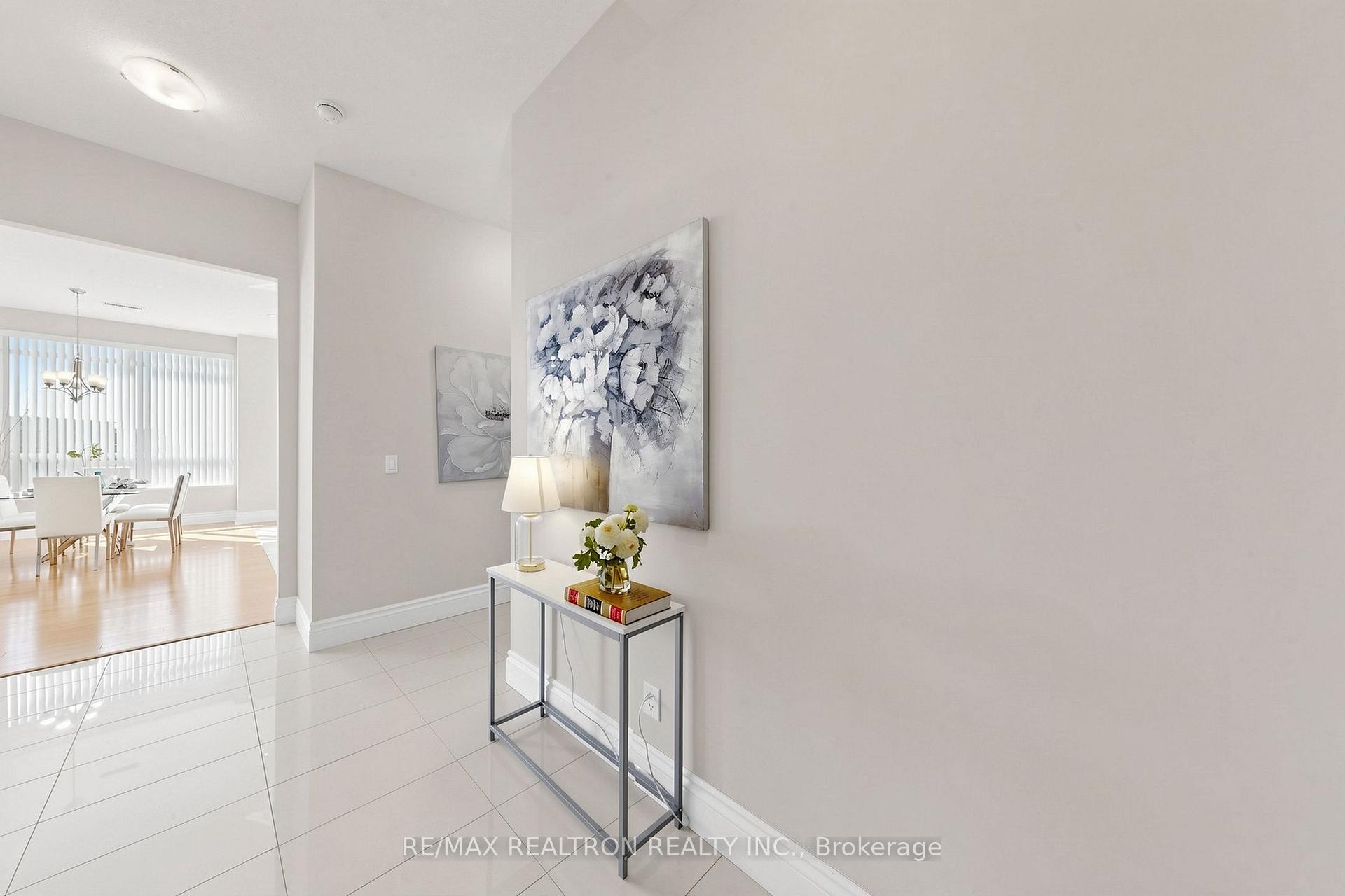 Photo 9 of Unit UPH3, 39 Galleria Parkway, Markham, Commerce Valley — HOMEH