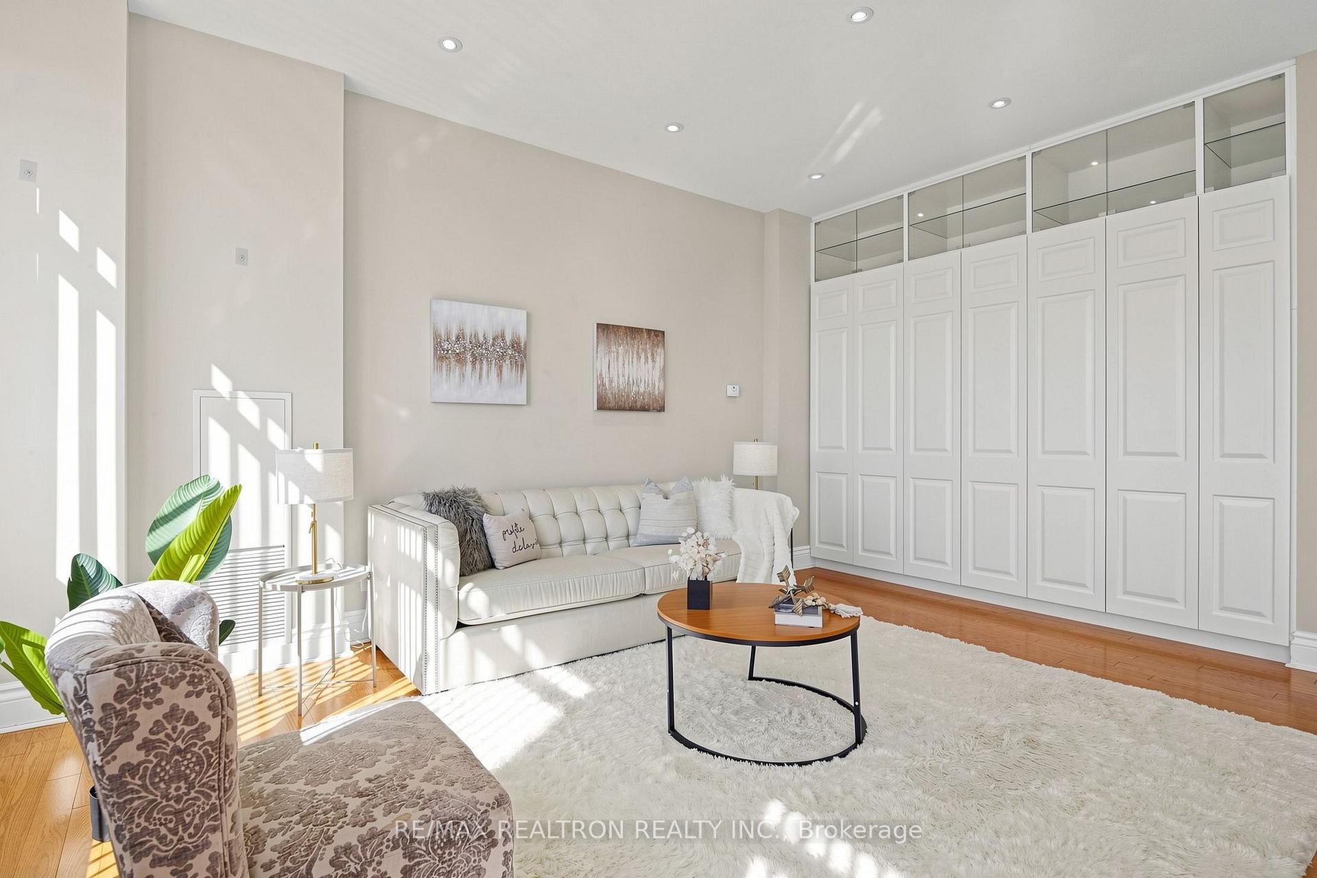 Photo 13 of Unit UPH3, 39 Galleria Parkway, Markham, Commerce Valley — HOMEH