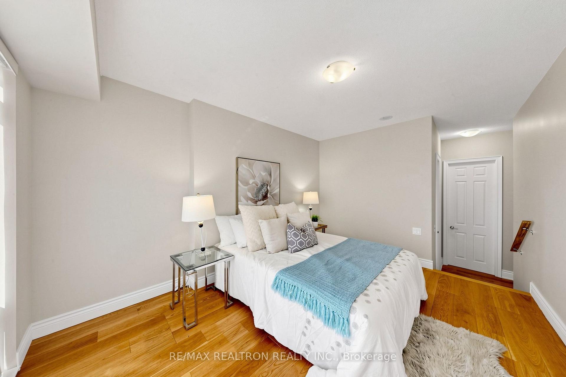 Photo 28 of Unit UPH3, 39 Galleria Parkway, Markham, Commerce Valley — HOMEH