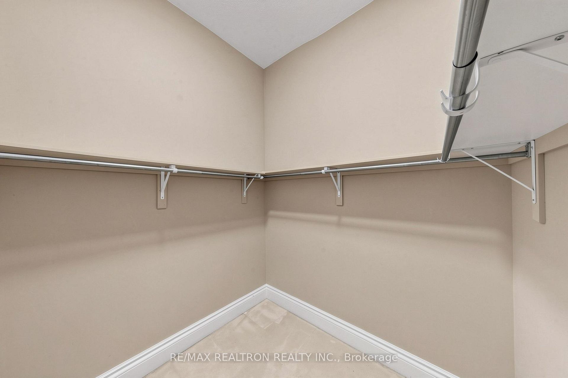 Photo 29 of Unit UPH3, 39 Galleria Parkway, Markham, Commerce Valley — HOMEH