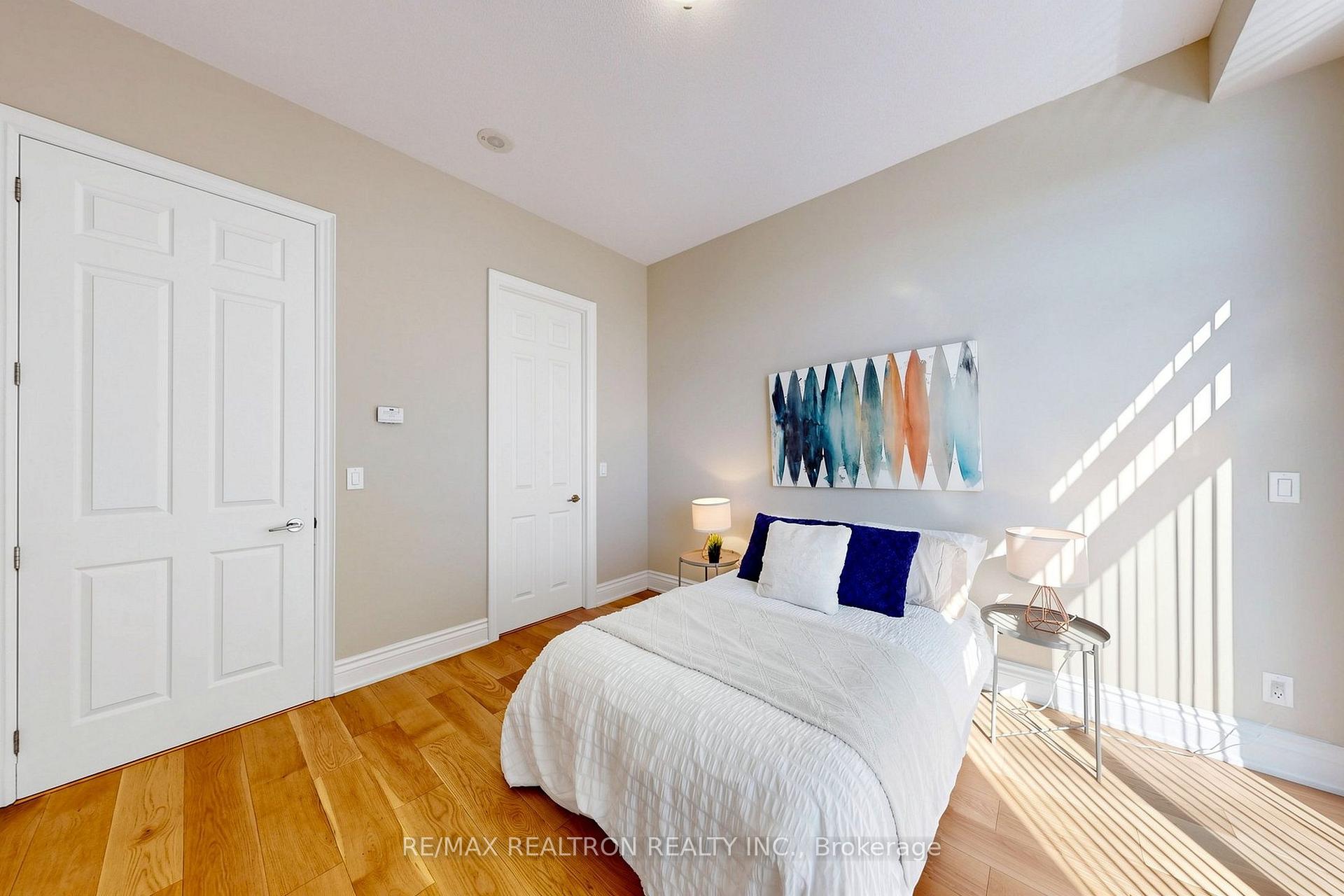 Photo 32 of Unit UPH3, 39 Galleria Parkway, Markham, Commerce Valley — HOMEH