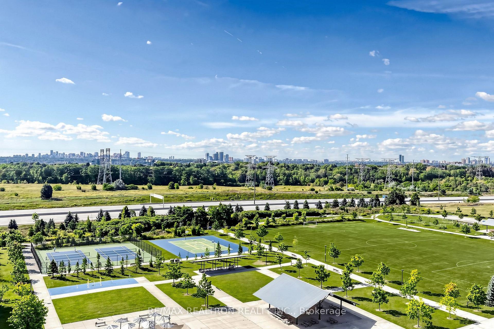 Photo 38 of Unit UPH3, 39 Galleria Parkway, Markham, Commerce Valley — HOMEH