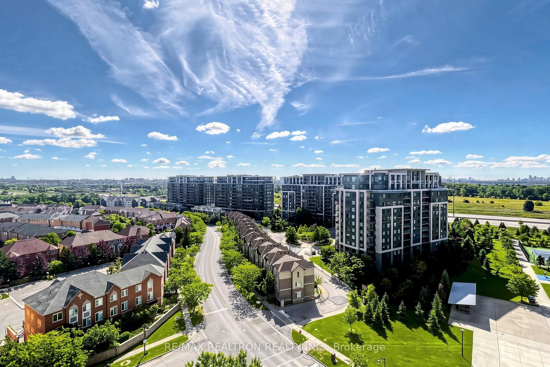 Photo 39 of Unit UPH3, 39 Galleria Parkway, Markham, Commerce Valley — HOMEH