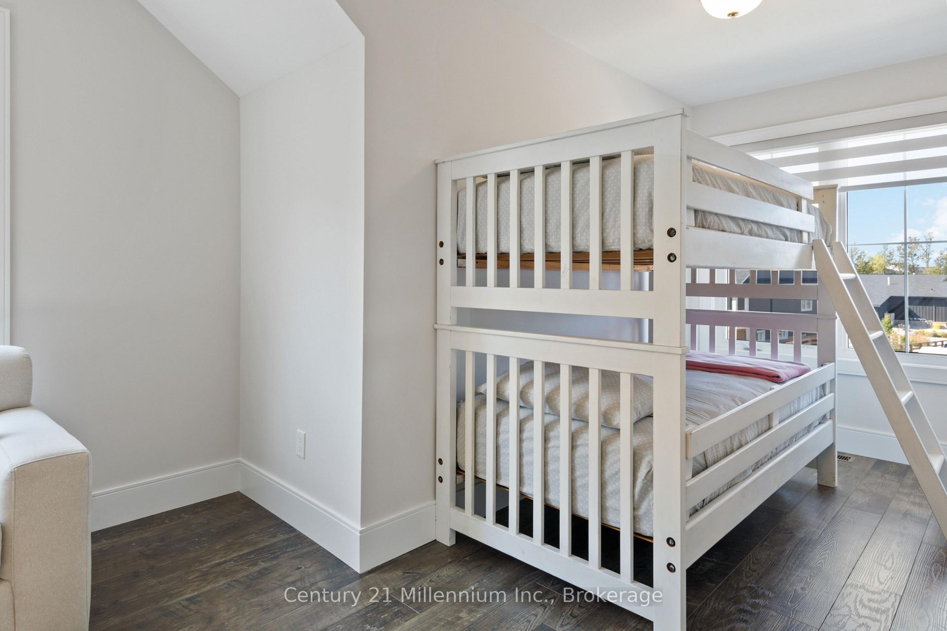 Photo 26 of 341 Yellow Birch Crescent, Blue Mountains — HOMEH