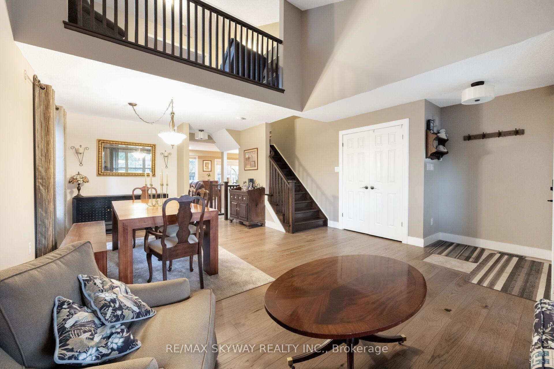 Photo 6 of 117 Oak Ridge Drive, Orangeville — HOMEH