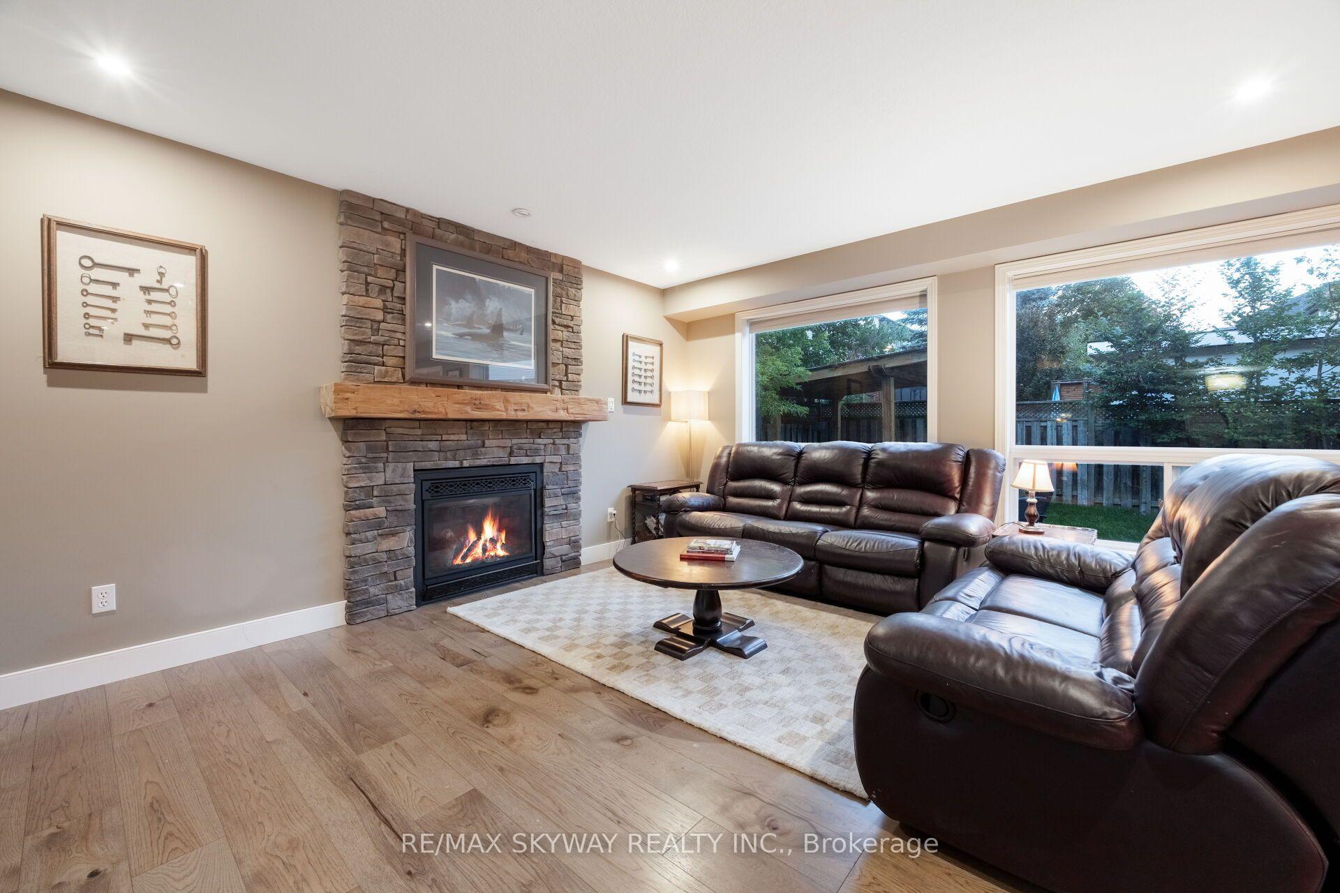 Photo 9 of 117 Oak Ridge Drive, Orangeville — HOMEH