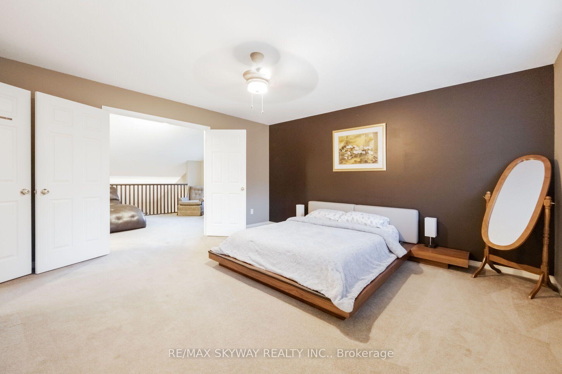 Photo 18 of 117 Oak Ridge Drive, Orangeville — HOMEH