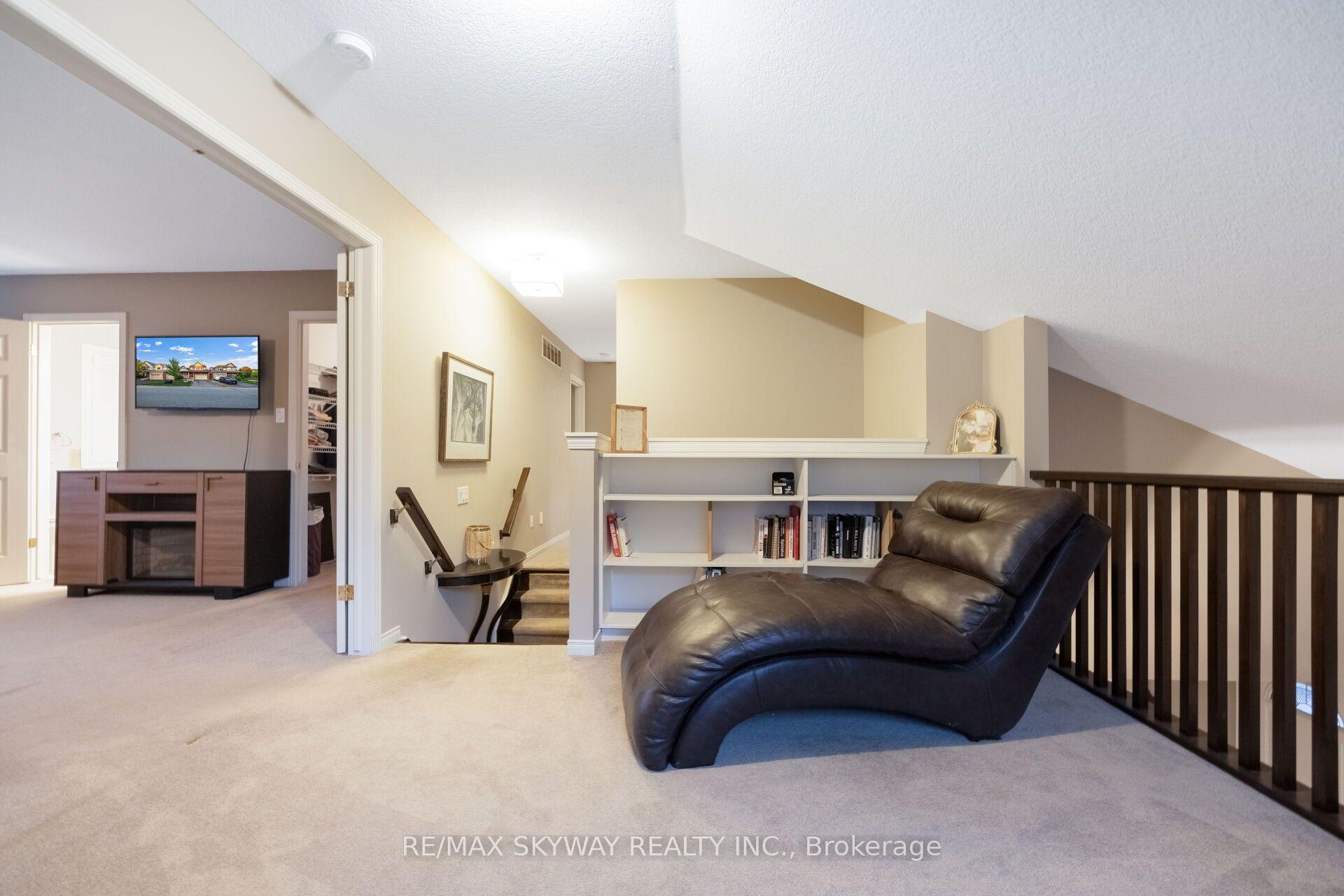 Photo 22 of 117 Oak Ridge Drive, Orangeville — HOMEH