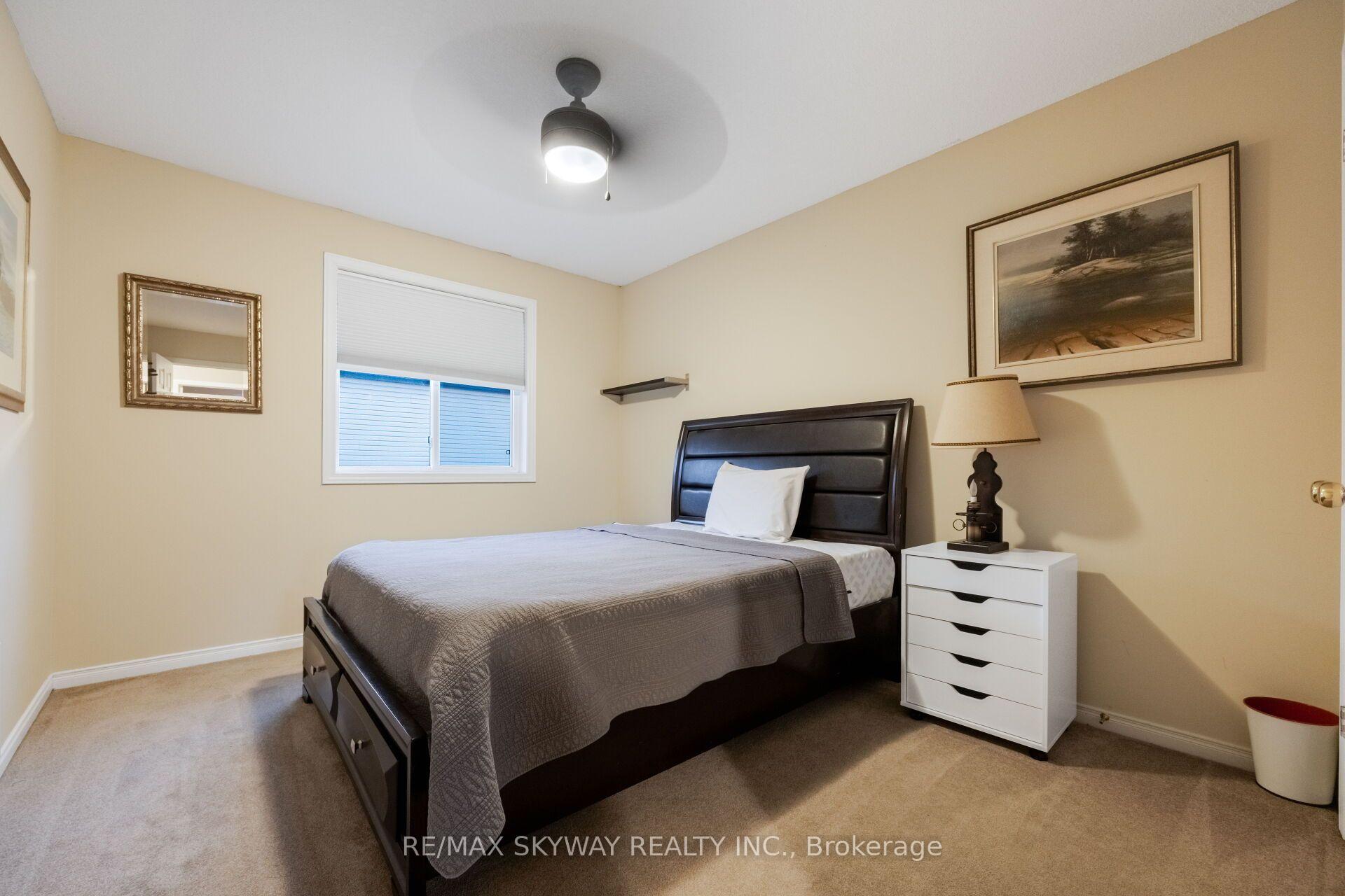 Photo 23 of 117 Oak Ridge Drive, Orangeville — HOMEH