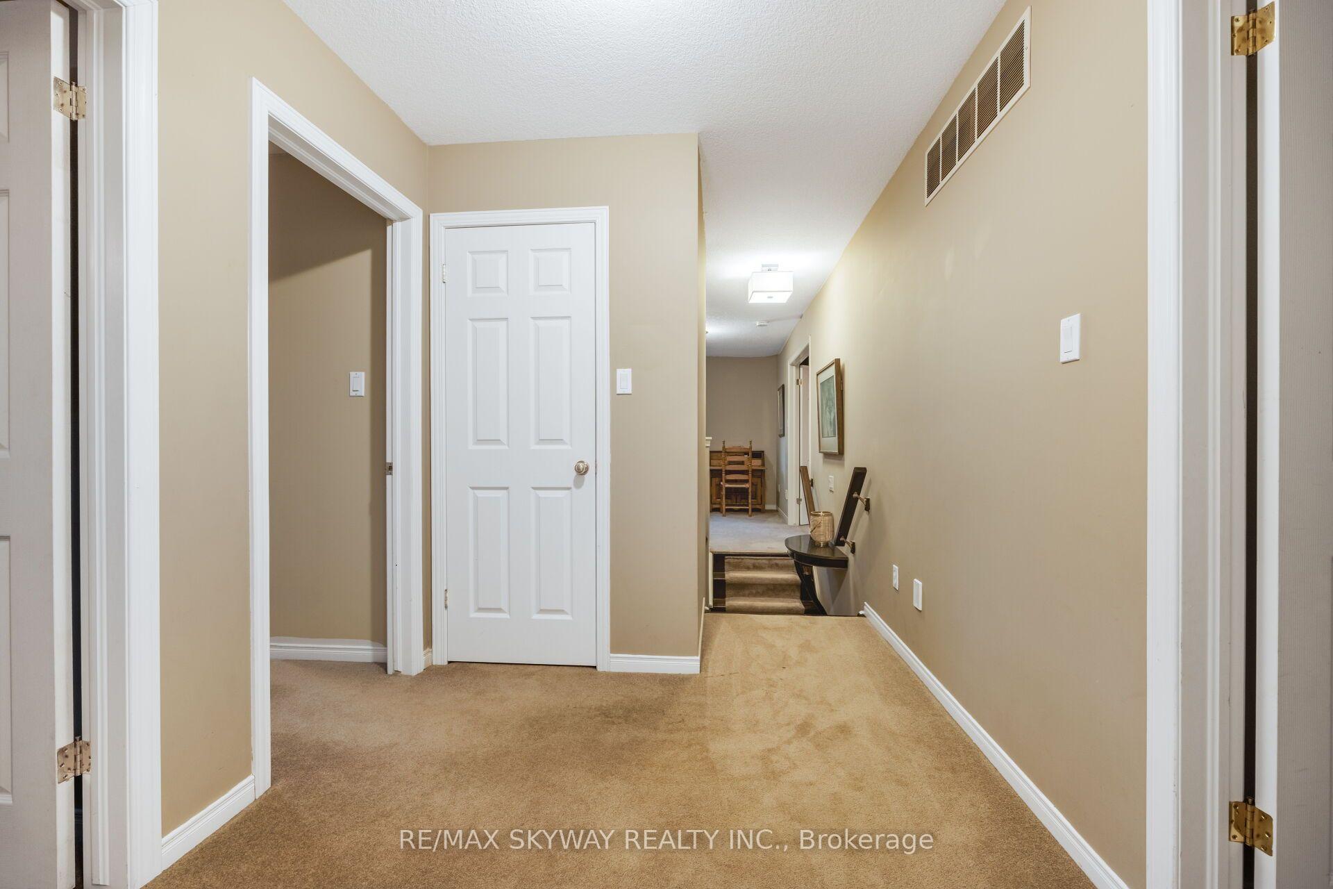 Photo 30 of 117 Oak Ridge Drive, Orangeville — HOMEH