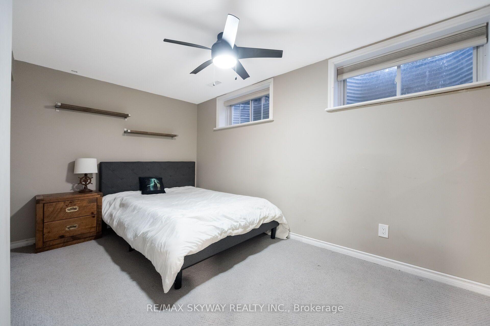 Photo 32 of 117 Oak Ridge Drive, Orangeville — HOMEH