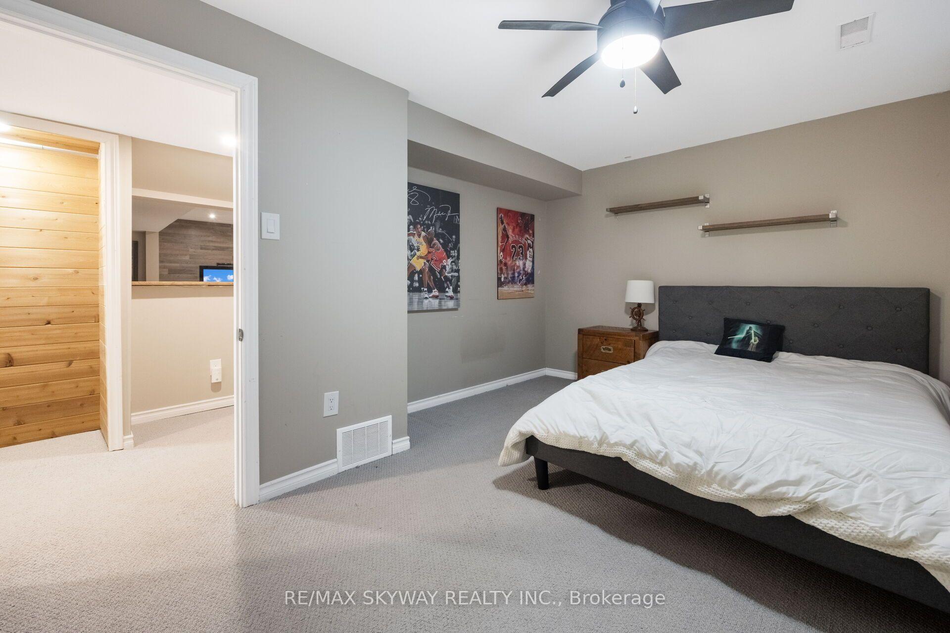Photo 35 of 117 Oak Ridge Drive, Orangeville — HOMEH