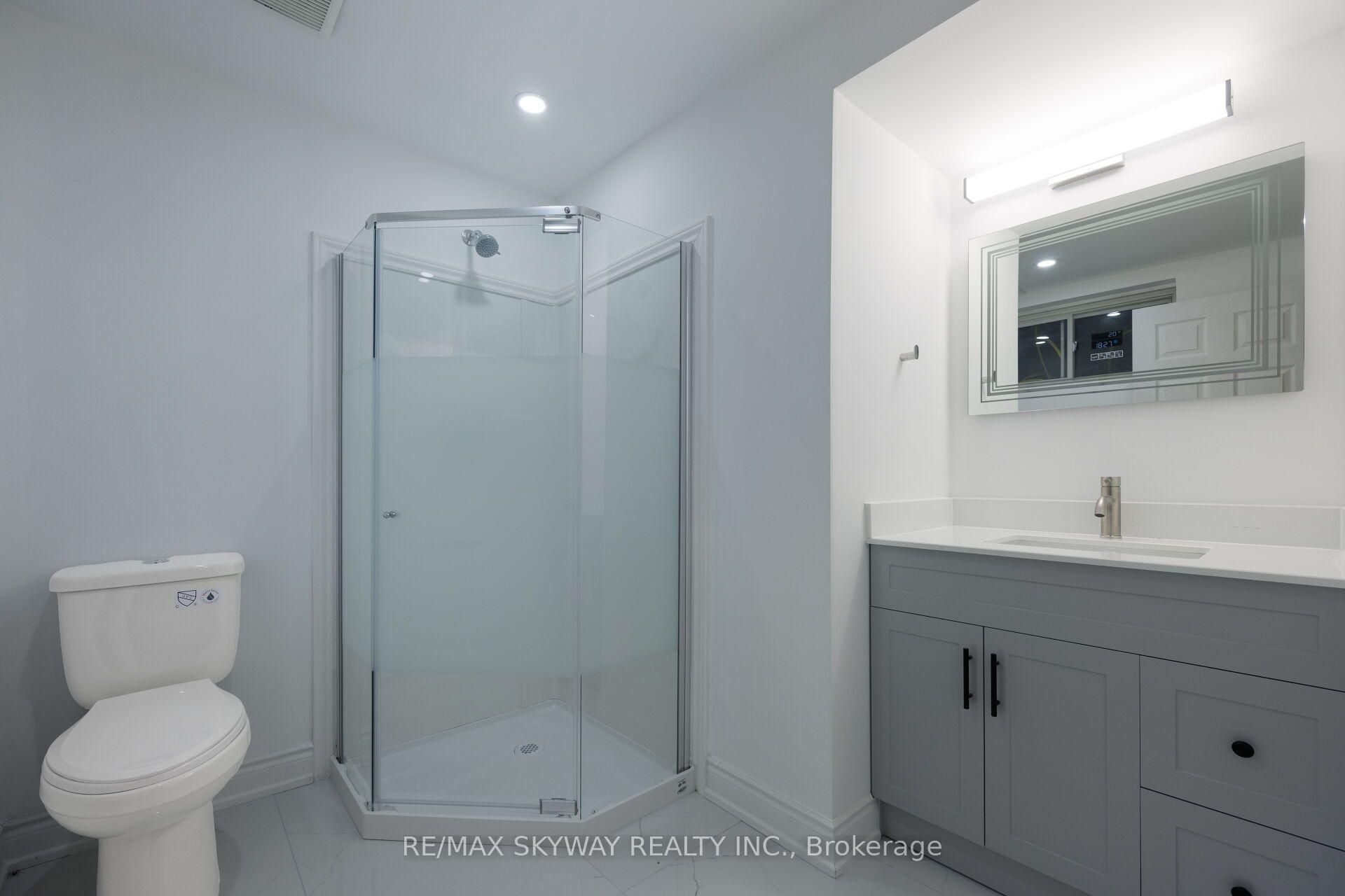 Photo 37 of 117 Oak Ridge Drive, Orangeville — HOMEH