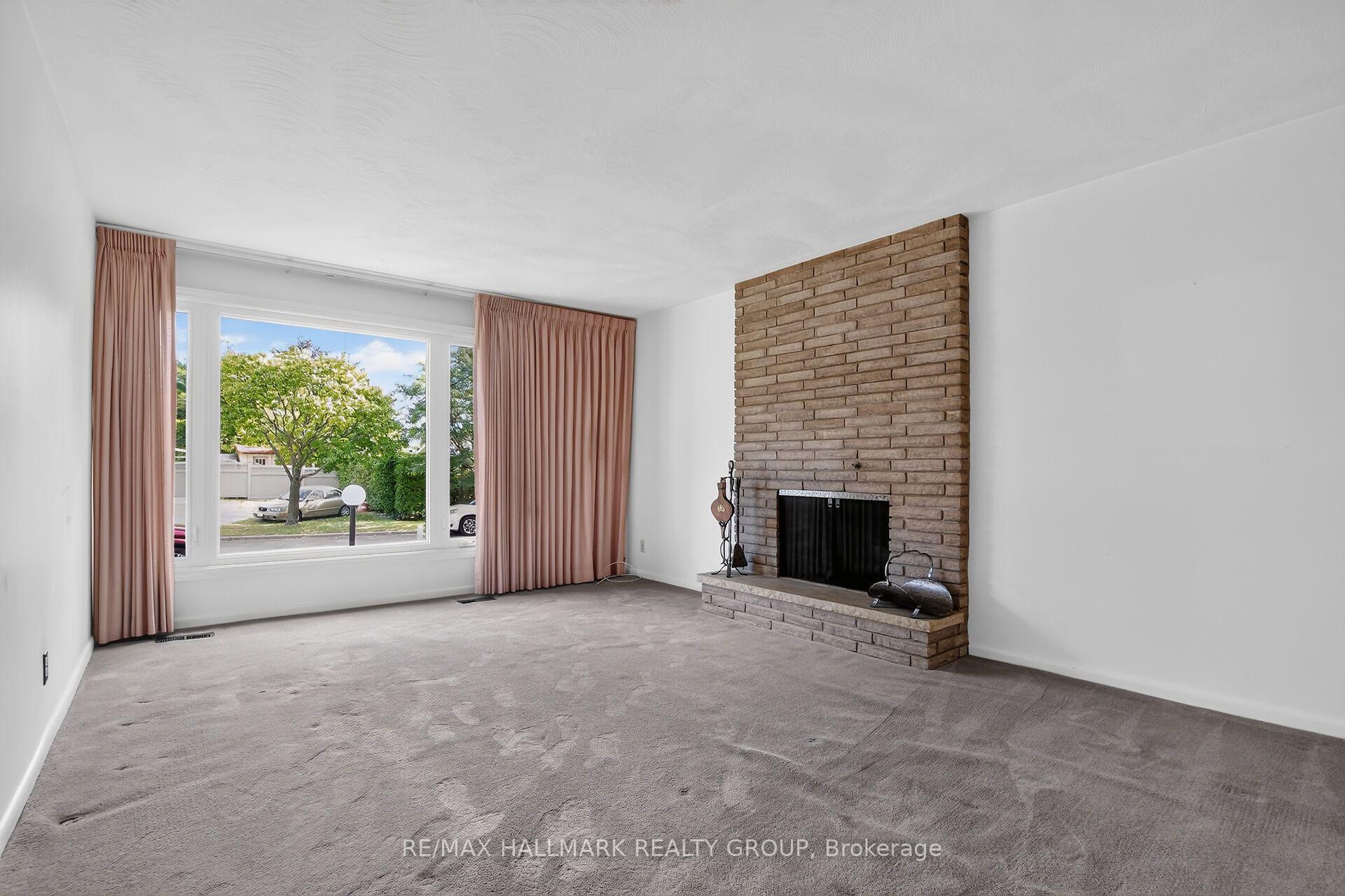 Photo 7 of 1130 Soderlind Street, Ottawa, Parkway Park — HOMEH