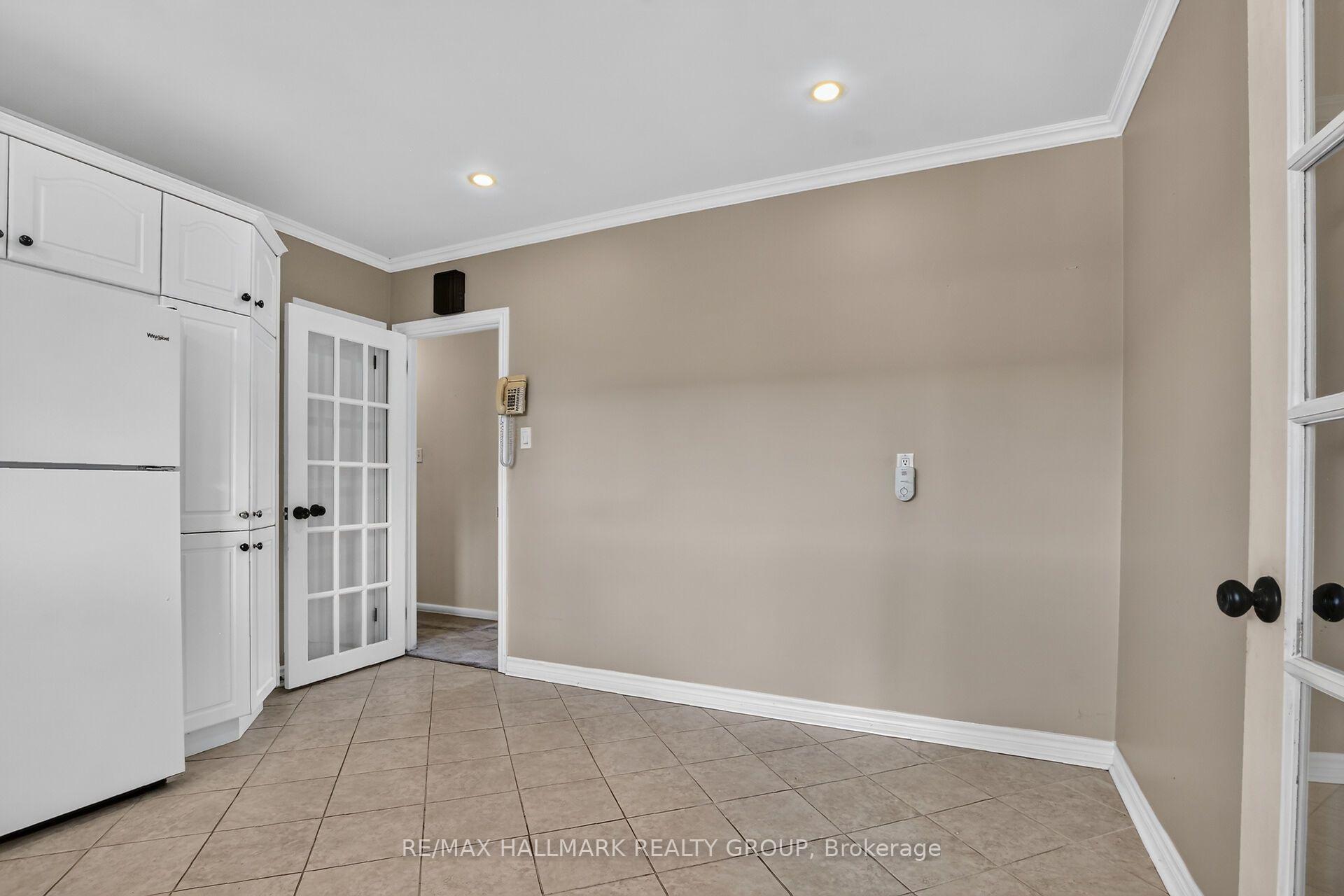 Photo 11 of 1130 Soderlind Street, Ottawa, Parkway Park — HOMEH