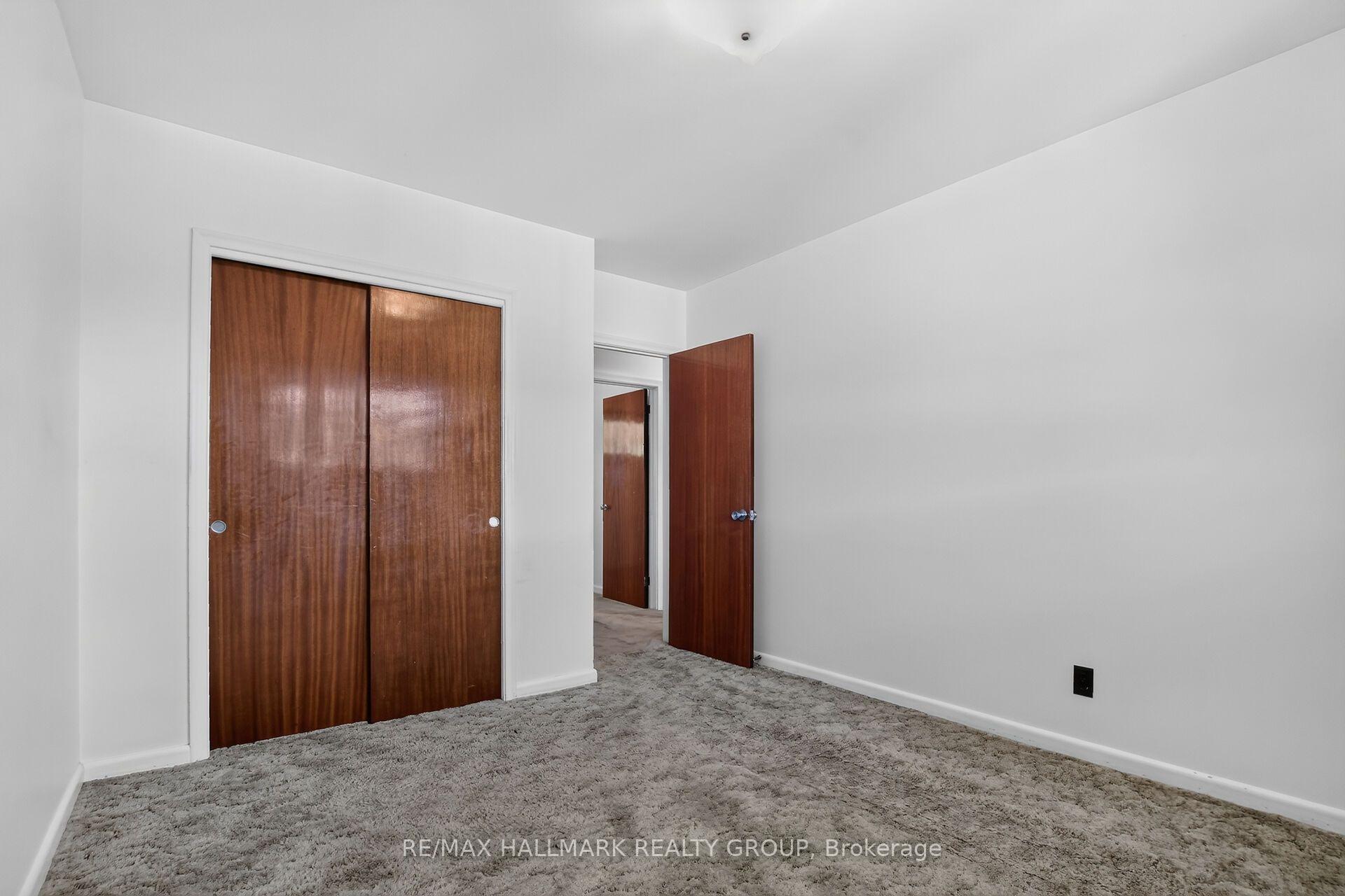 Photo 24 of 1130 Soderlind Street, Ottawa, Parkway Park — HOMEH