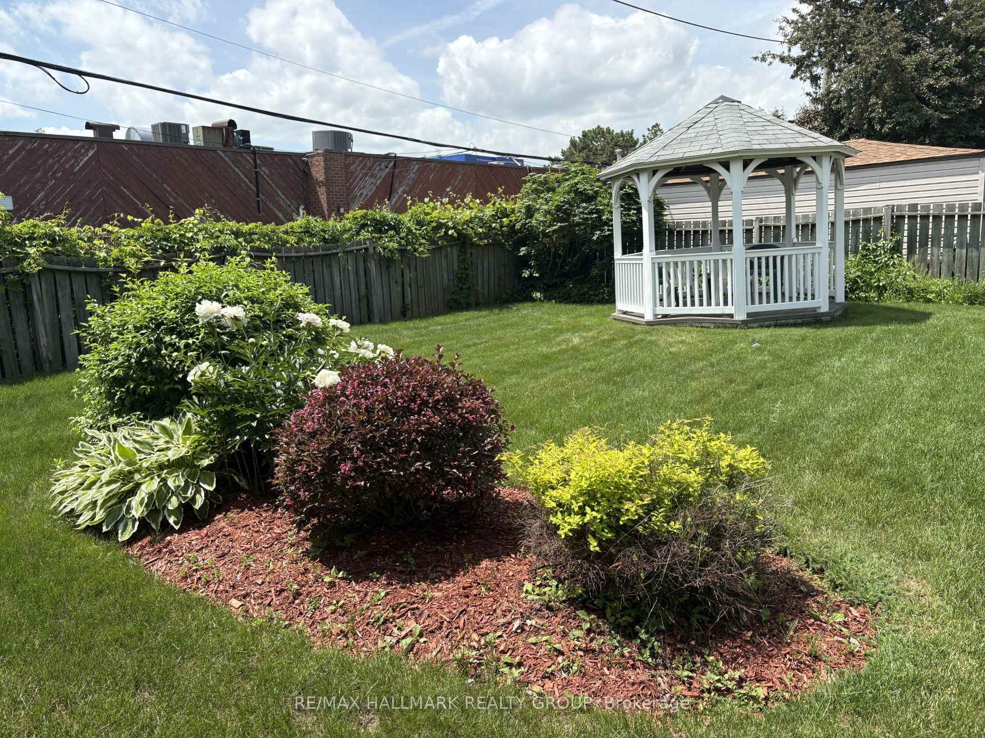 Photo 42 of 1130 Soderlind Street, Ottawa, Parkway Park — HOMEH