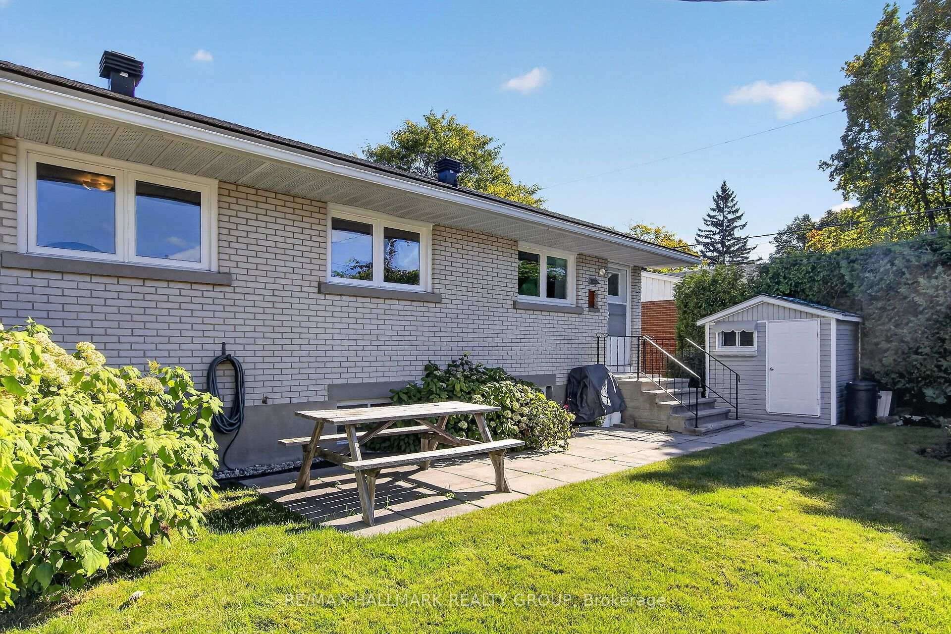 Photo 45 of 1130 Soderlind Street, Ottawa, Parkway Park — HOMEH