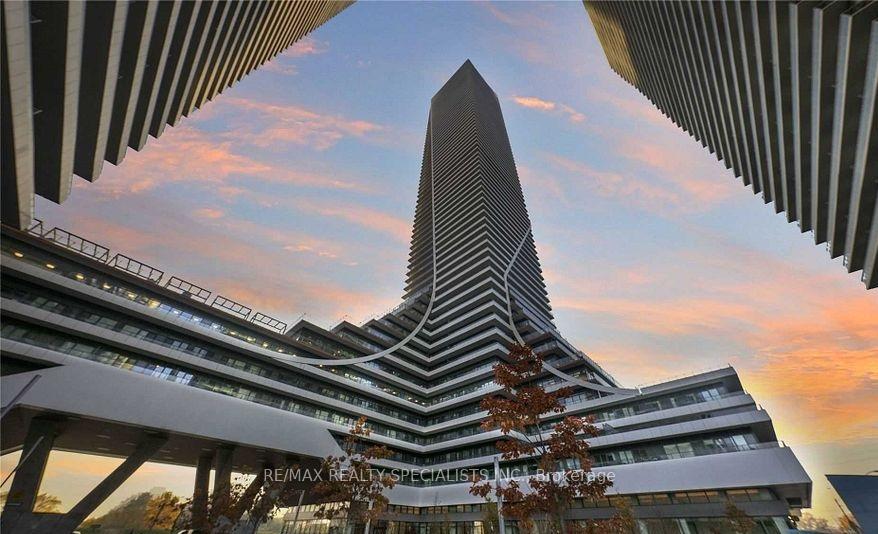 Front of Unit 3714, 30 Shore Breeze Drive