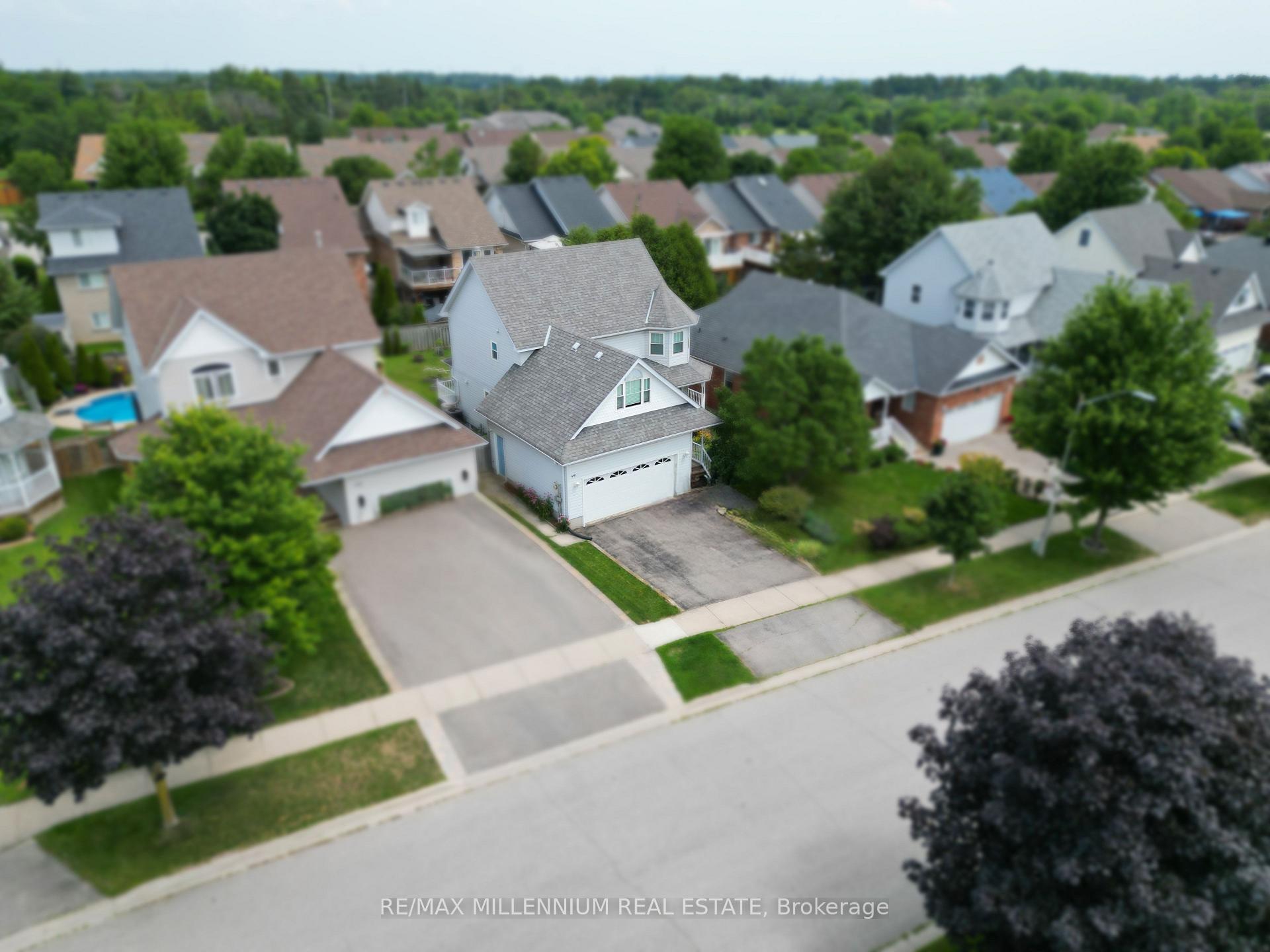 Photo 2 of 99 Dairy Drive, Halton Hills, Acton — HOMEH