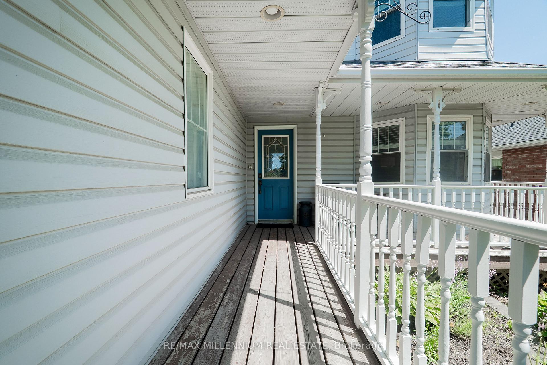Photo 3 of 99 Dairy Drive, Halton Hills, Acton — HOMEH