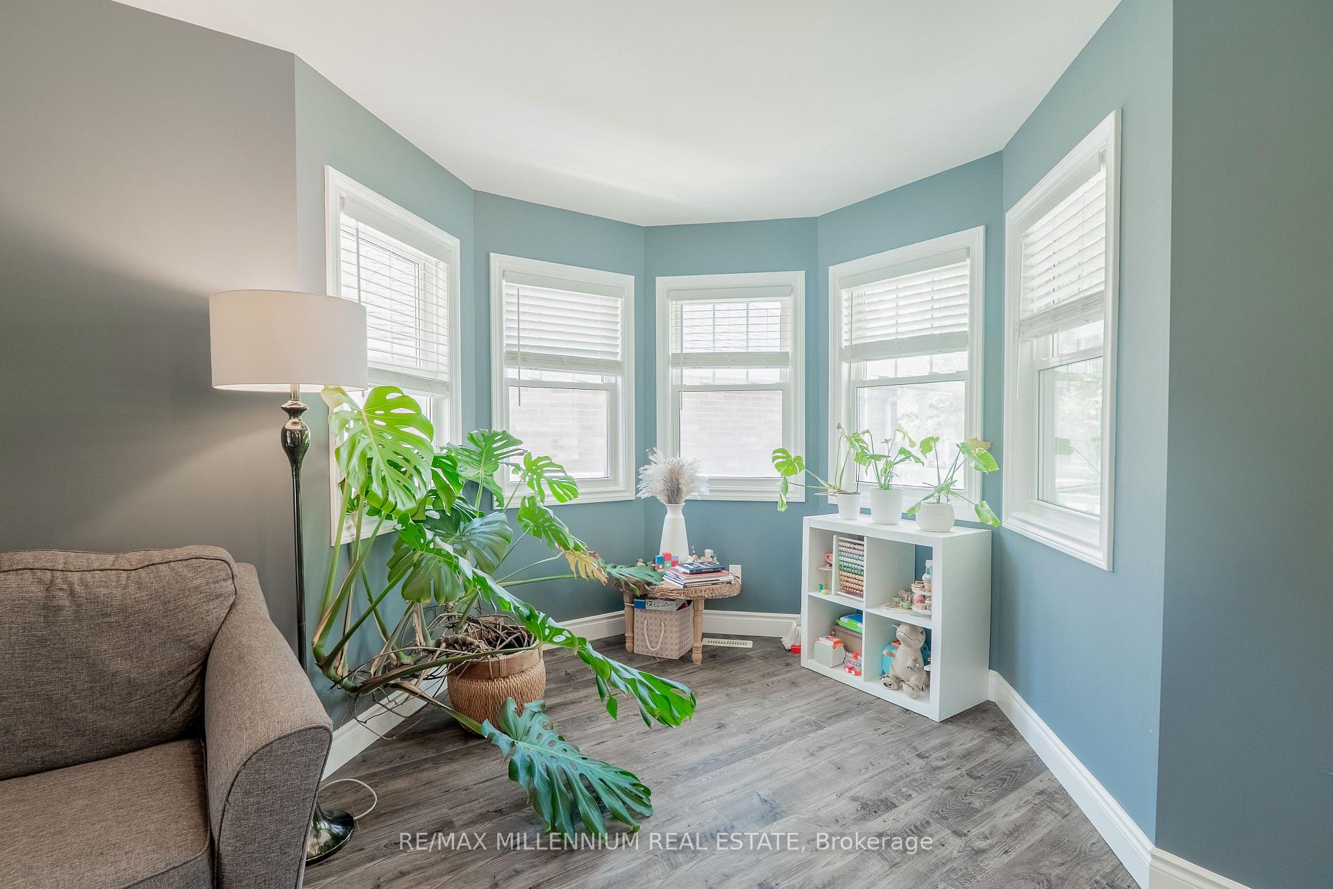 Photo 9 of 99 Dairy Drive, Halton Hills, Acton — HOMEH