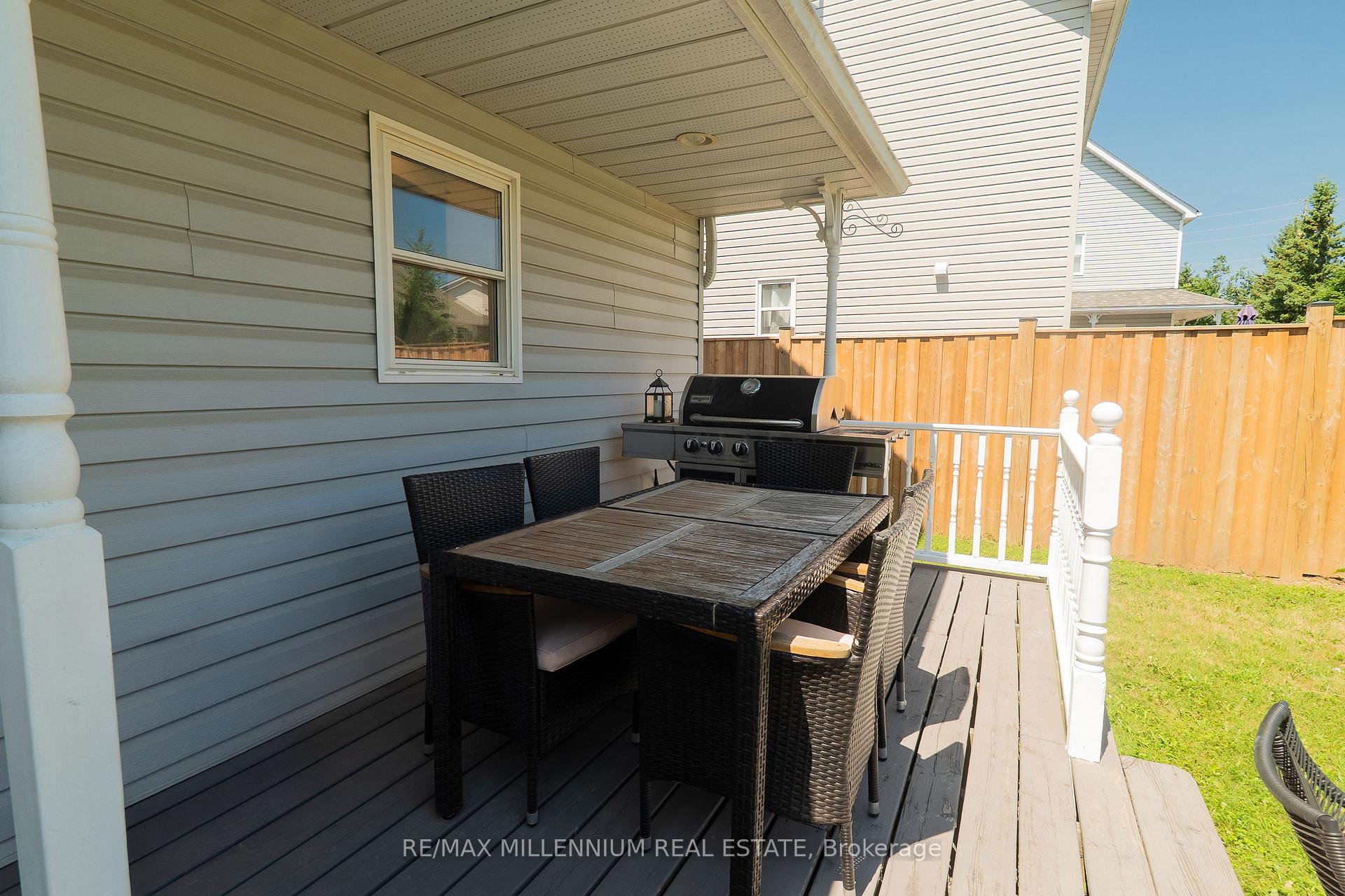 Photo 40 of 99 Dairy Drive, Halton Hills, Acton — HOMEH