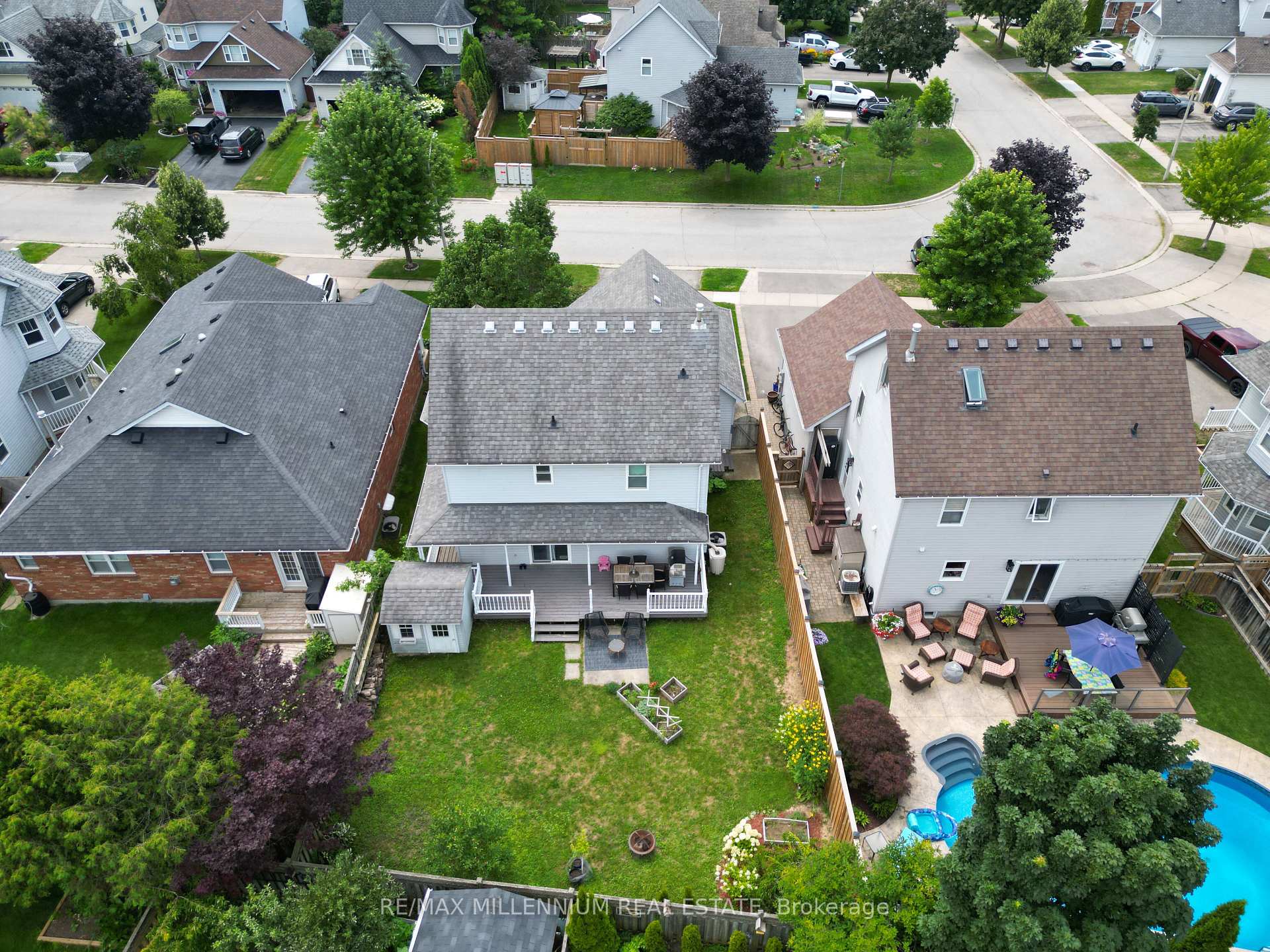 Photo 45 of 99 Dairy Drive, Halton Hills, Acton — HOMEH