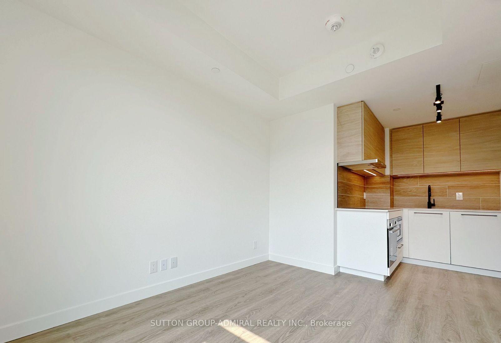 Photo 3 of Unit 328, 1050 Eastern Avenue, Toronto, The Beaches — HOMEH