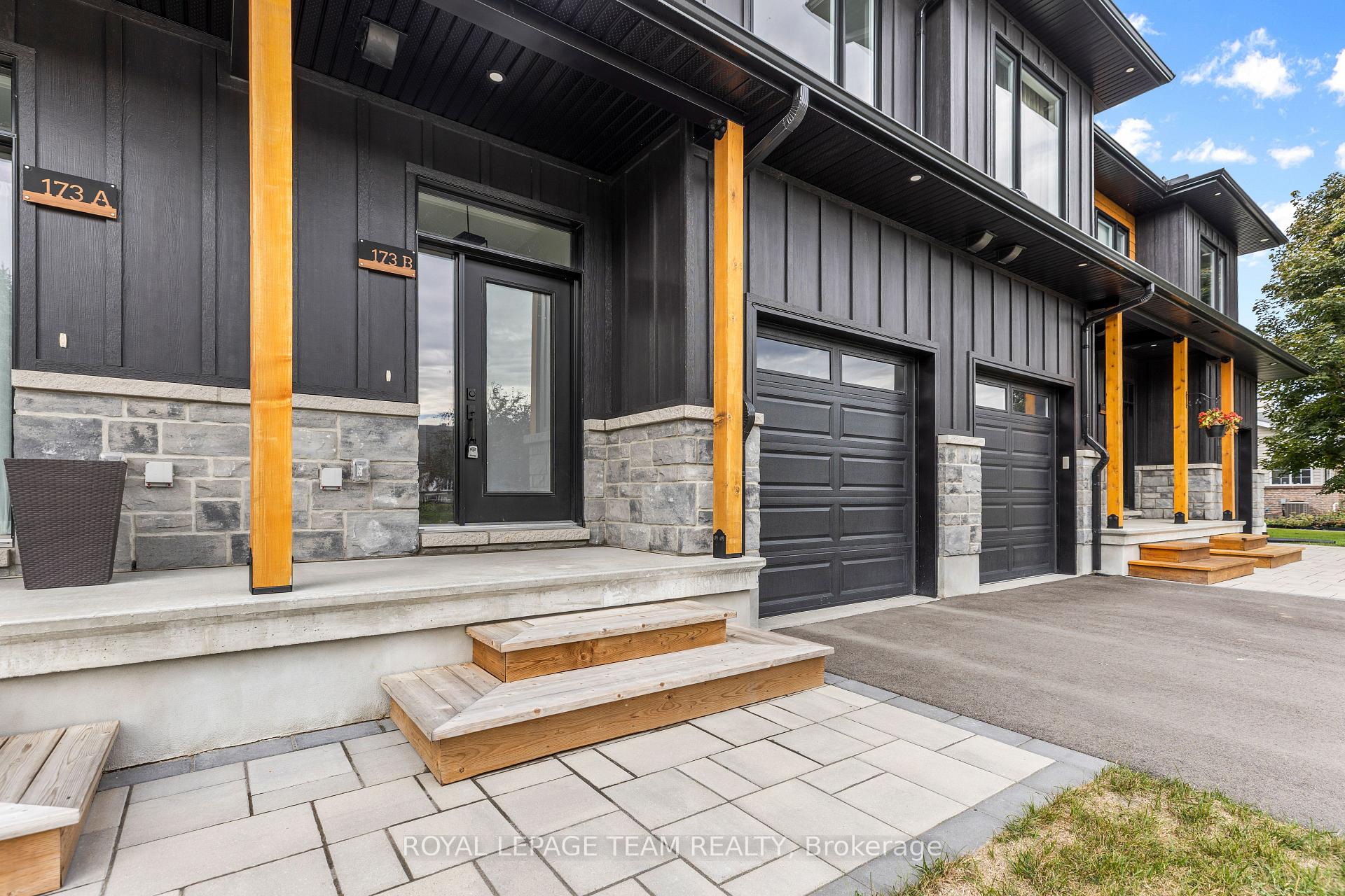 Photo 2 of Unit B, 173 Rivington Street, Ottawa, Carp — HOMEH