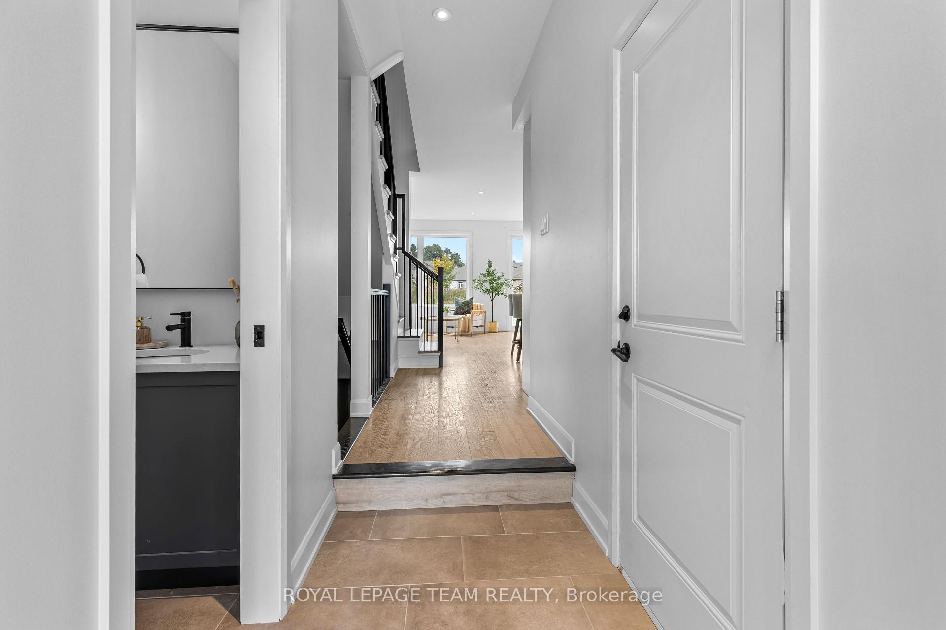 Photo 5 of Unit B, 173 Rivington Street, Ottawa, Carp — HOMEH