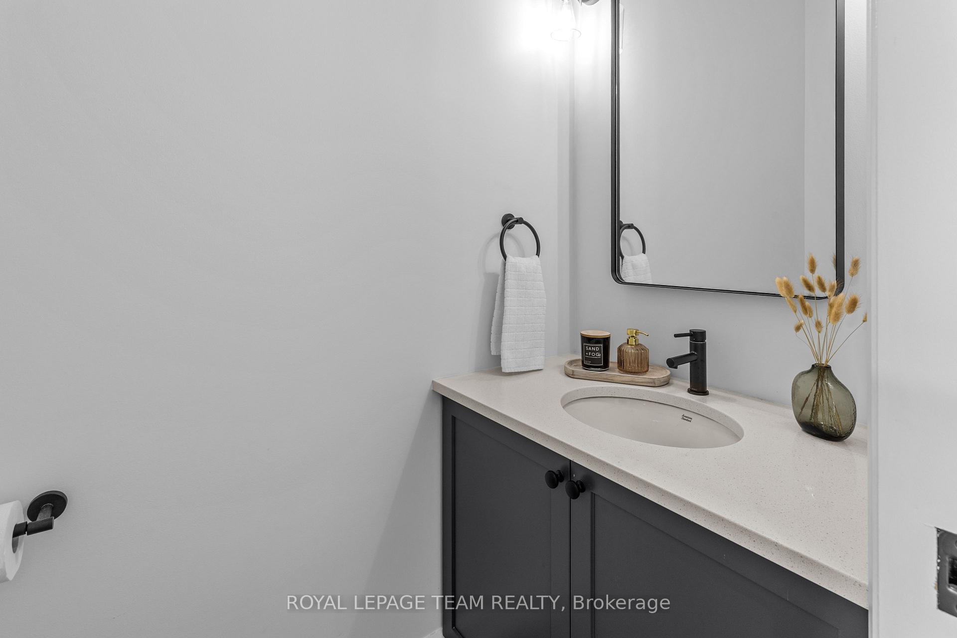 Photo 6 of Unit B, 173 Rivington Street, Ottawa, Carp — HOMEH