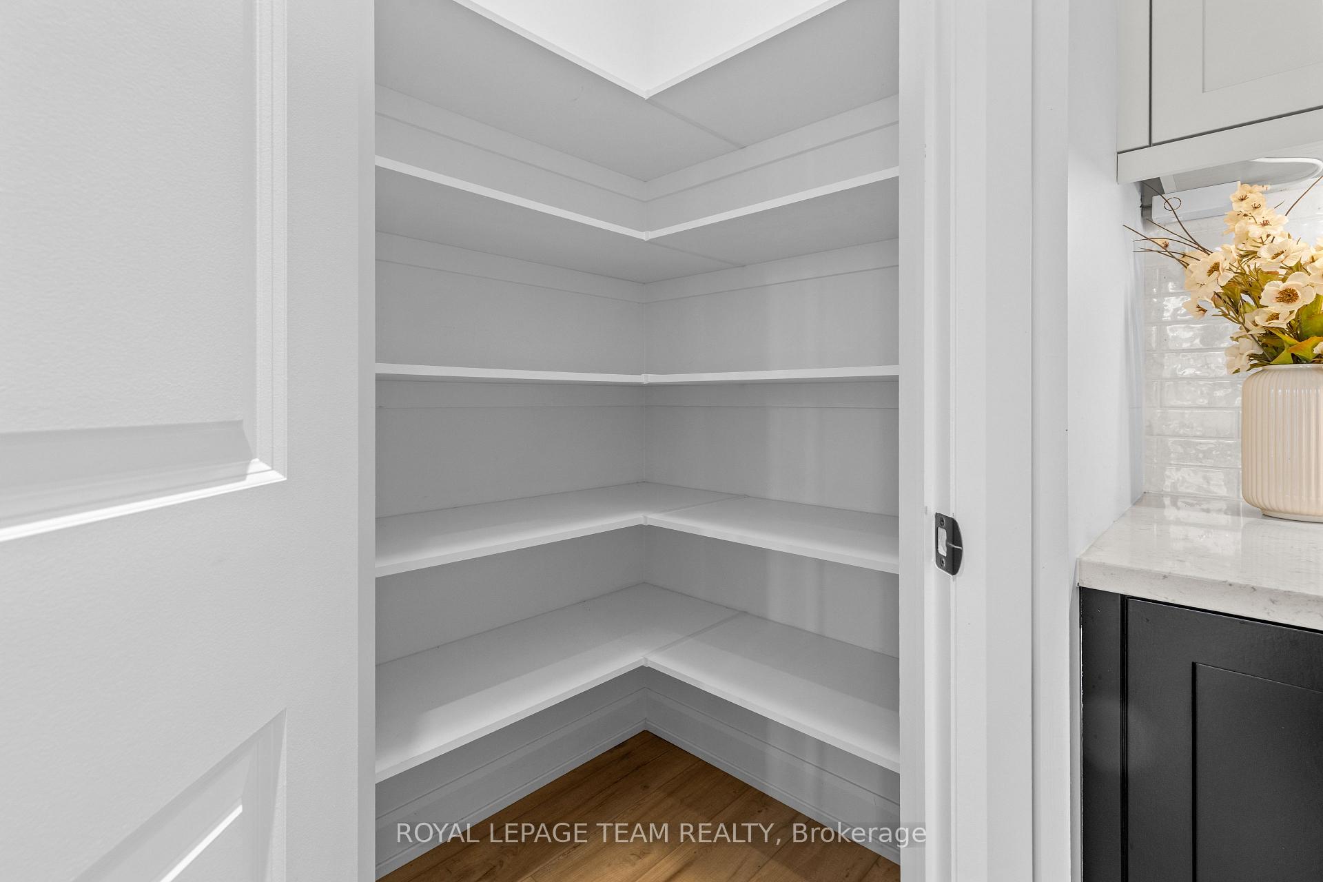 Photo 16 of Unit B, 173 Rivington Street, Ottawa, Carp — HOMEH