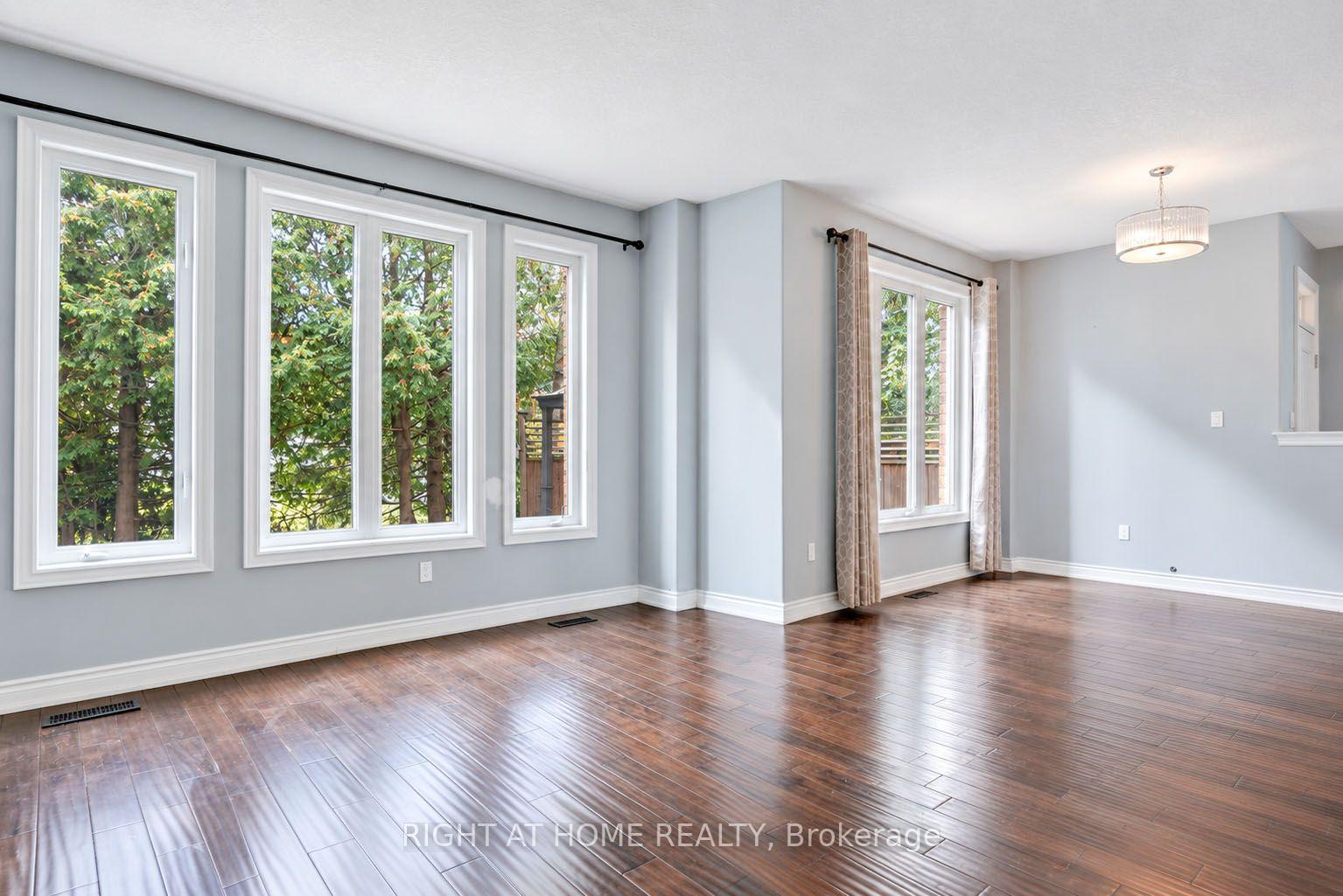 Photo 13 of 35 Auburn Court, Barrie, Ardagh — HOMEH