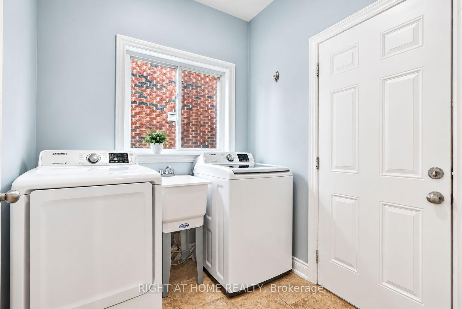 Photo 22 of 35 Auburn Court, Barrie, Ardagh — HOMEH