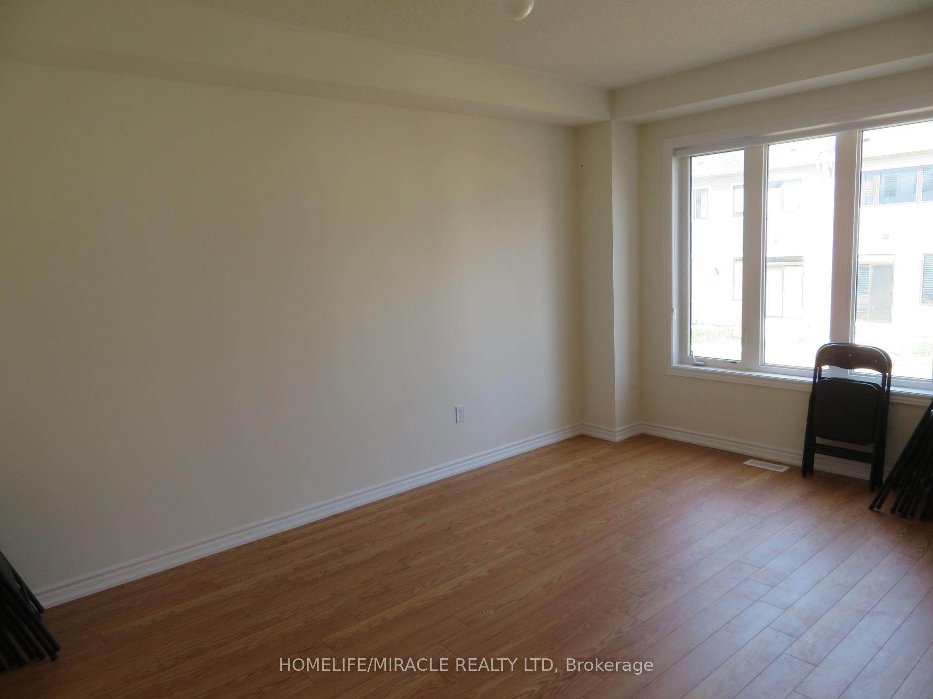 Photo 7 of Unit 72, 36 Valleybrook Road, Barrie, Innis-Shore — HOMEH