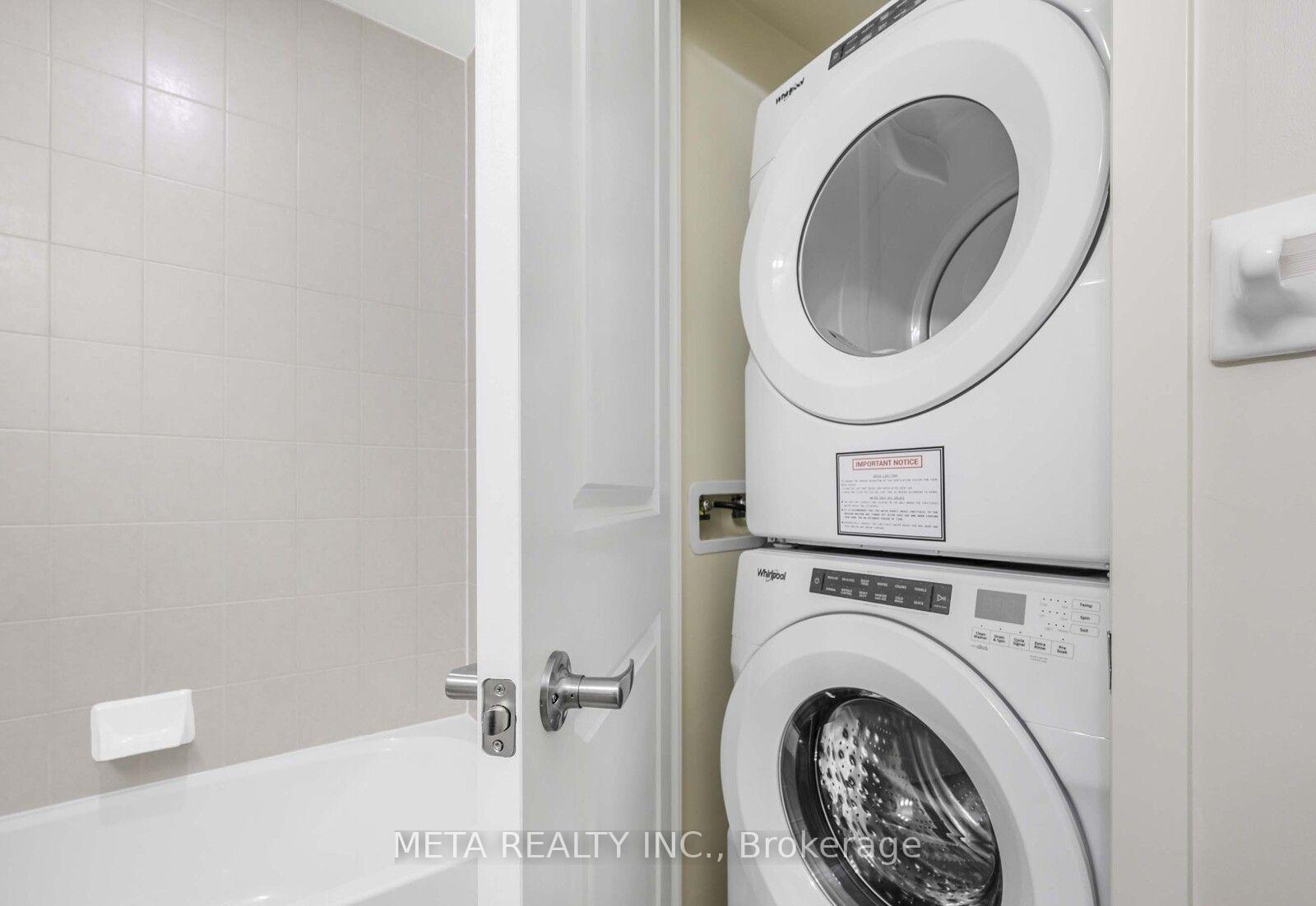 Photo 10 of Unit 2907, 38 Annie Craig Drive, Etobicoke, Mimico — HOMEH