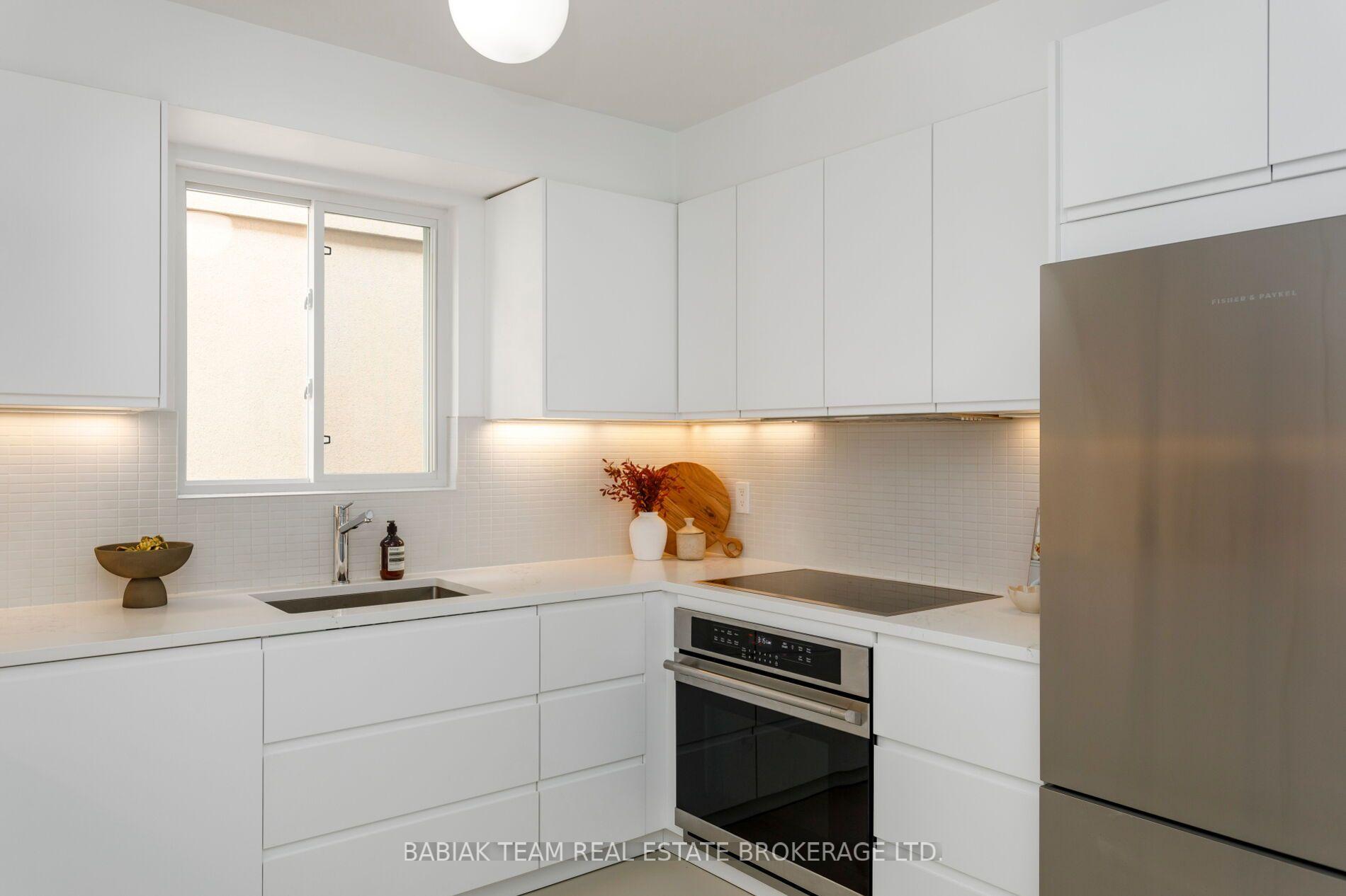 Photo 14 of 220 Medland Street, Toronto, High Park North — HOMEH