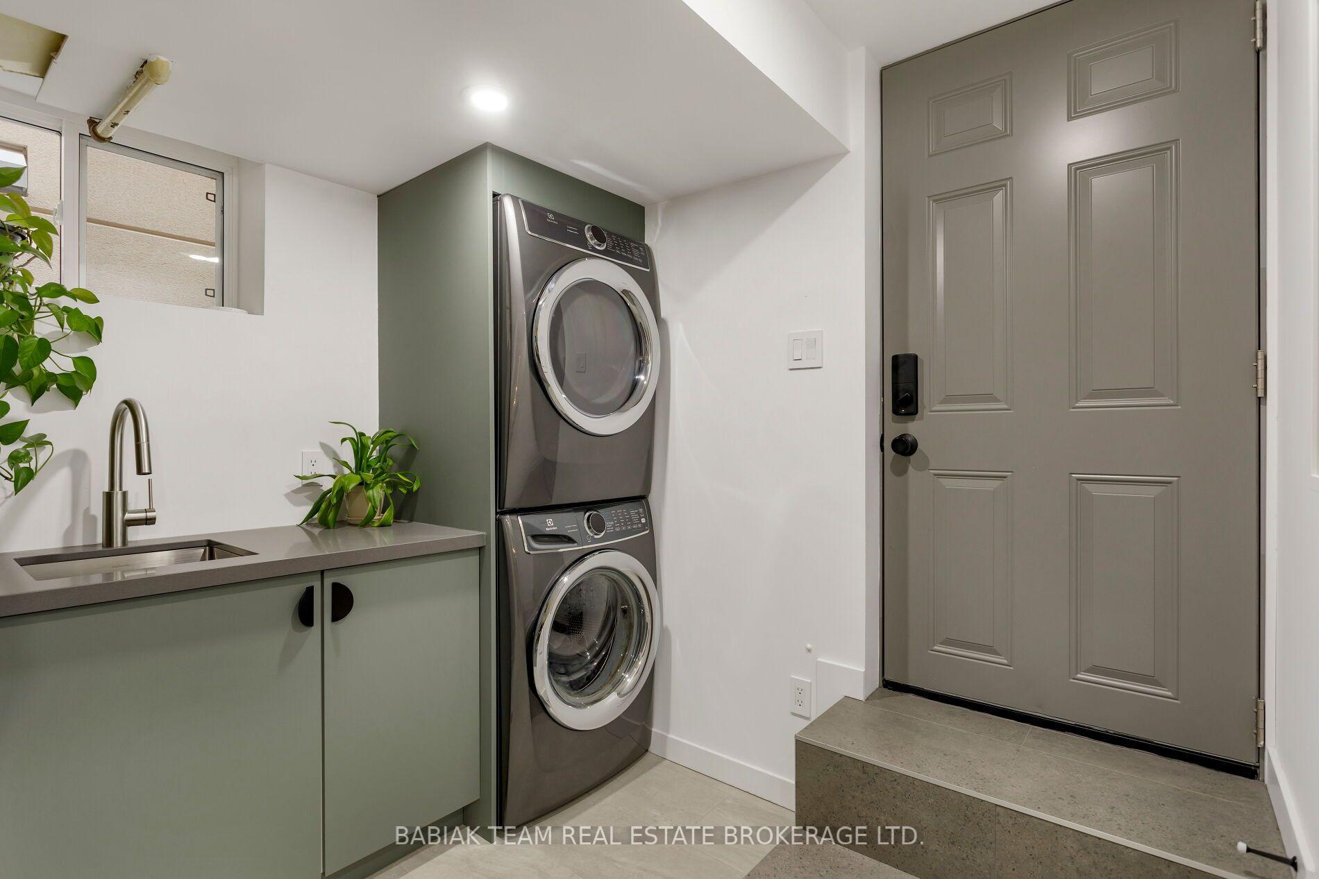 Photo 37 of 220 Medland Street, Toronto, High Park North — HOMEH