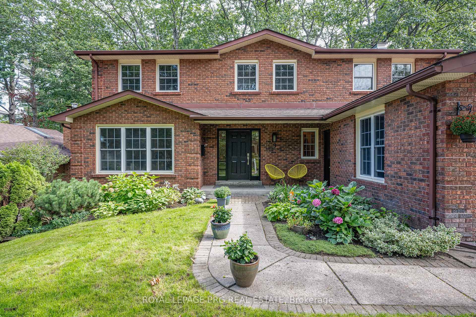 Photo 1 of 9 Oakridge Drive, Barrie, Sunnidale — HOMEH