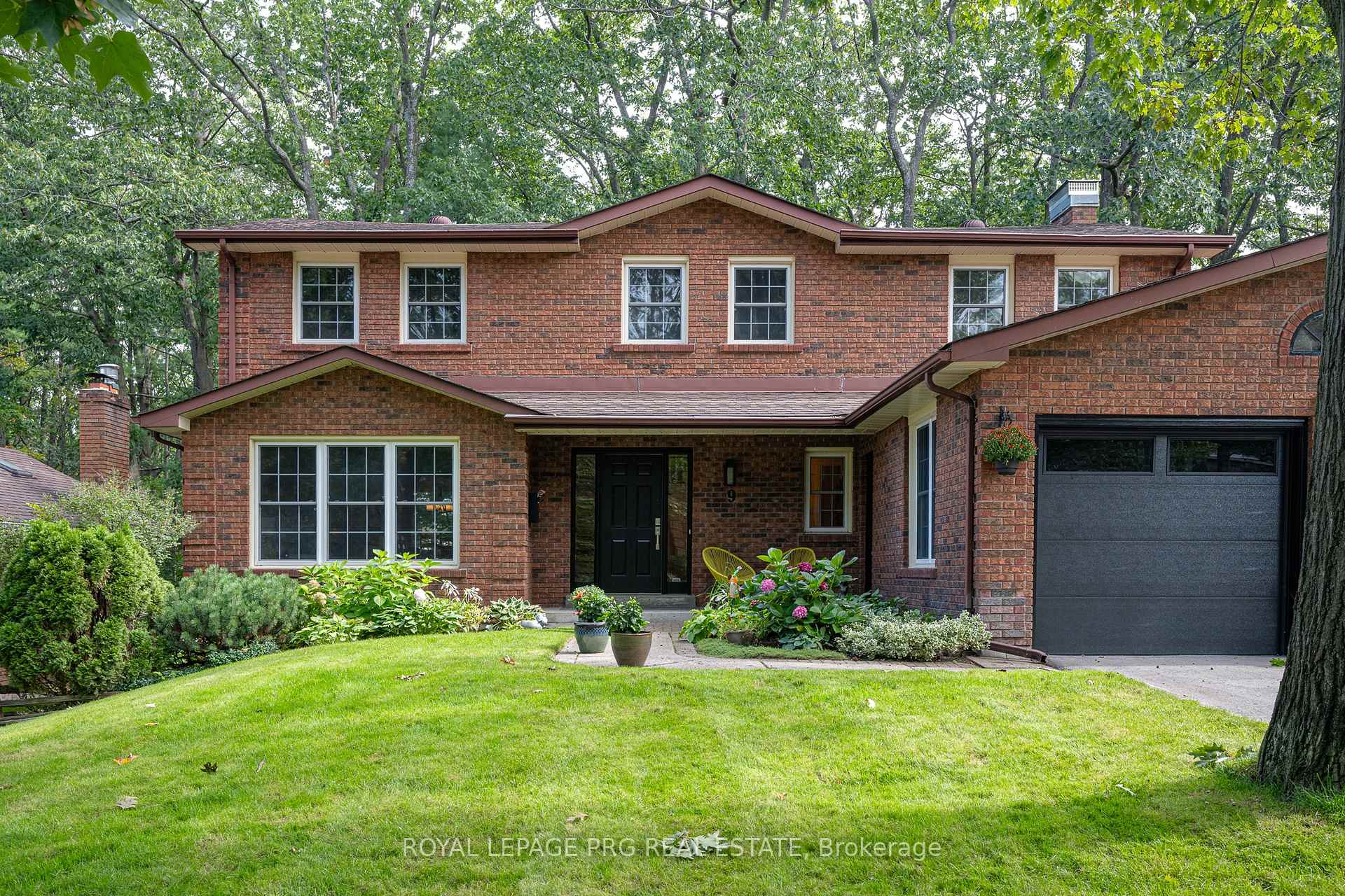 Photo 3 of 9 Oakridge Drive, Barrie, Sunnidale — HOMEH