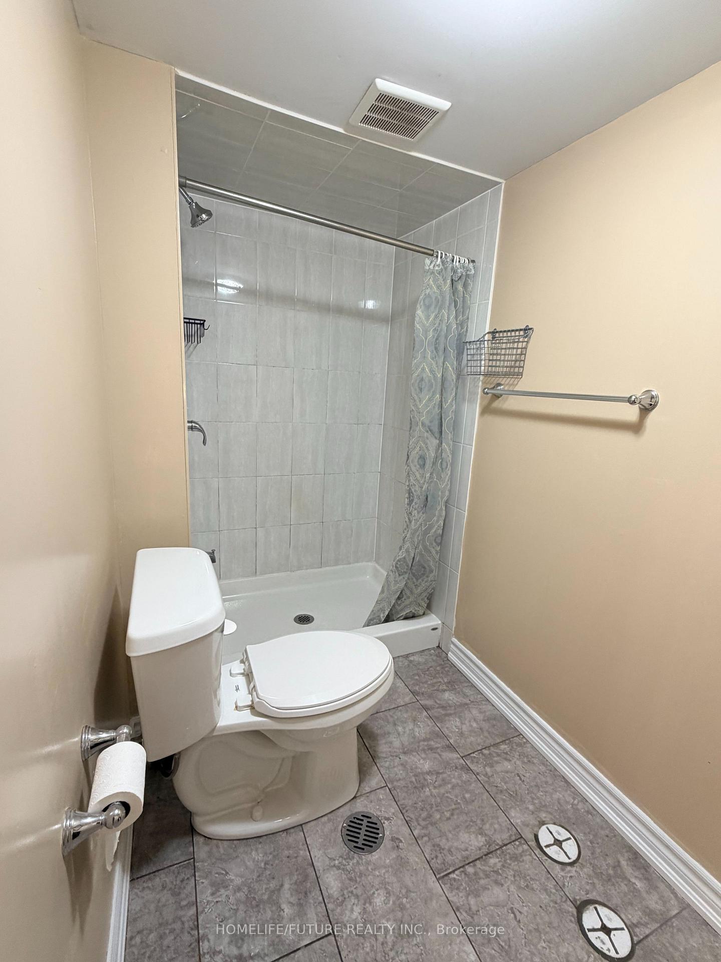 Photo 4 of Unit Bsmt, 22 Gamson Crescent, Brampton, Sandringham-Wellington — HOMEH