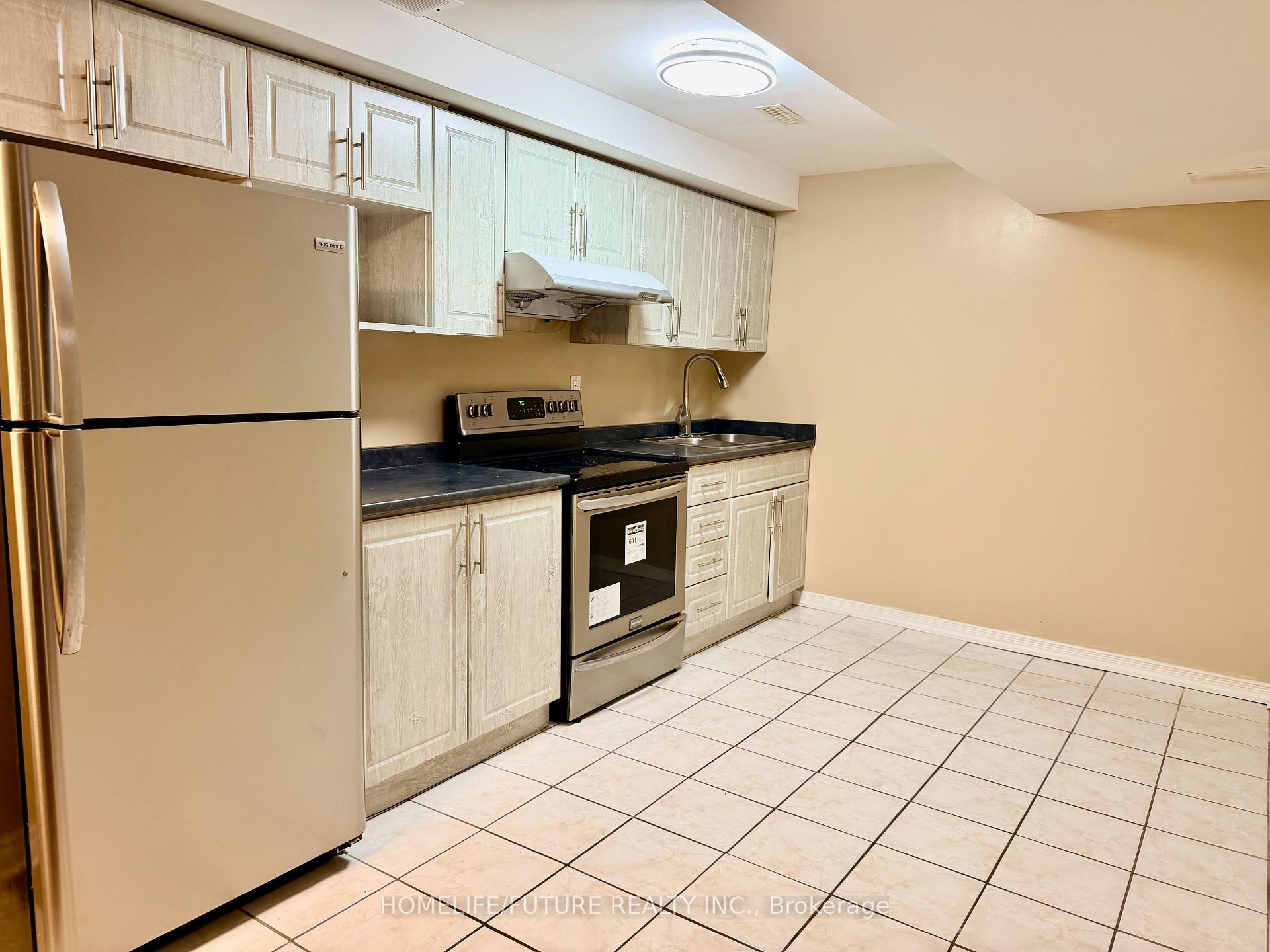 Photo 13 of Unit Bsmt, 22 Gamson Crescent, Brampton, Sandringham-Wellington — HOMEH