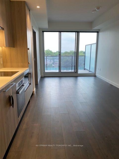 Photo 4 of Unit 1003, 85 McMahon Drive, North York, Bayview Village — HOMEH