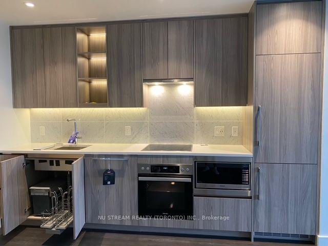 Photo 7 of Unit 1003, 85 McMahon Drive, North York, Bayview Village — HOMEH