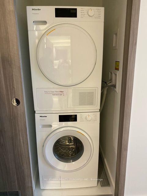 Photo 13 of Unit 1003, 85 McMahon Drive, North York, Bayview Village — HOMEH