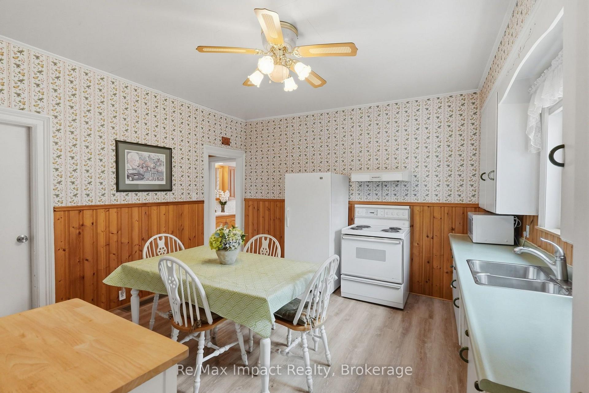 Photo 31 of 43 Park Road S, Oshawa, O'Neill — HOMEH